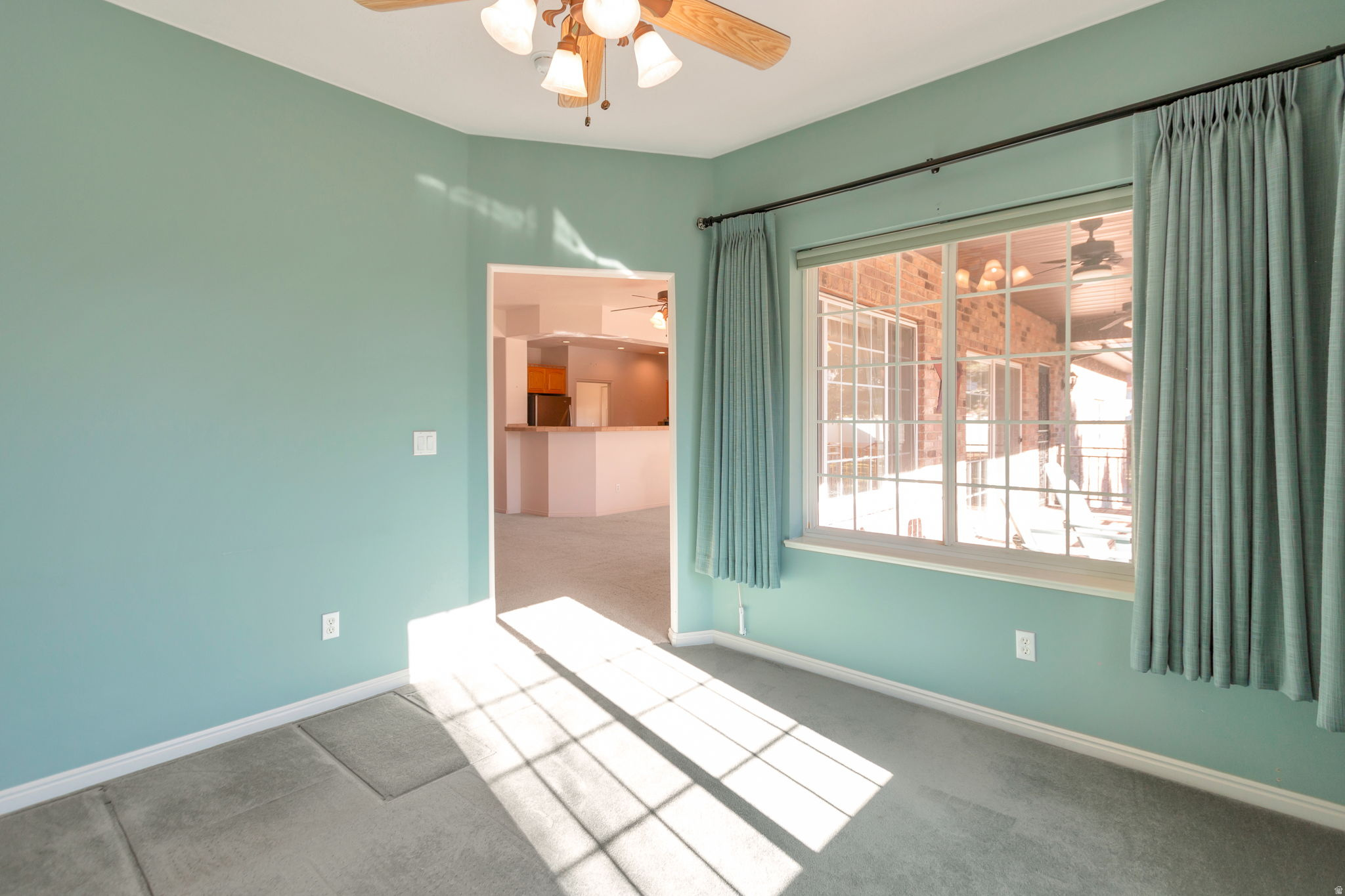 Hyde Park, Utah, 84318, United States, 4 Bedrooms Bedrooms, ,1 BathroomBathrooms,Residential,For Sale,2000142