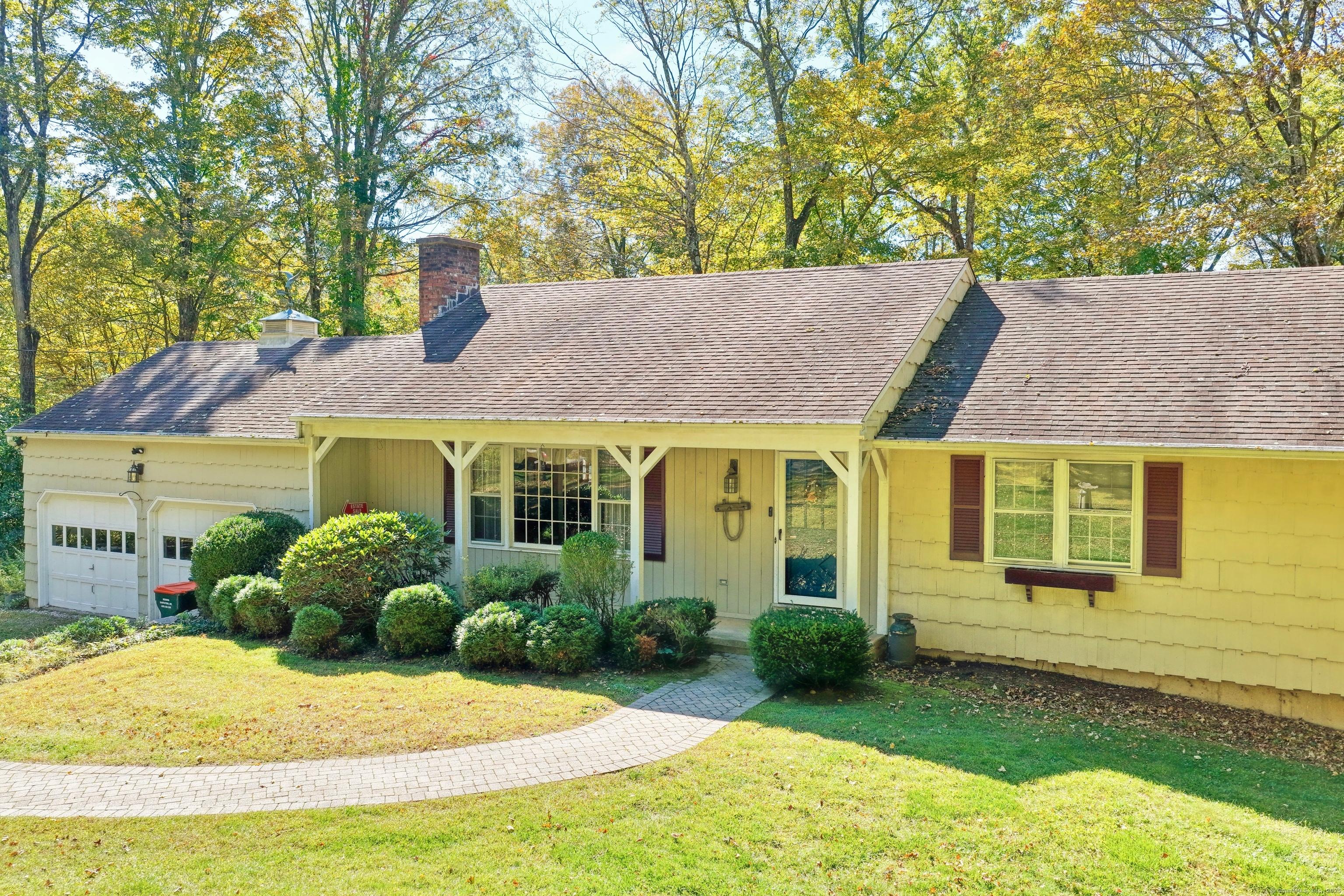 Redding, Connecticut, 06896, United States, 5 Bedrooms Bedrooms, ,3 BathroomsBathrooms,Residential,For Sale,1986152