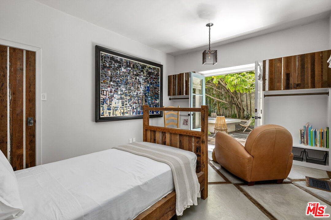 Los Angeles, California, 90069, United States, 4 Bedrooms Bedrooms, ,4 BathroomsBathrooms,Residential,For Sale,1911596