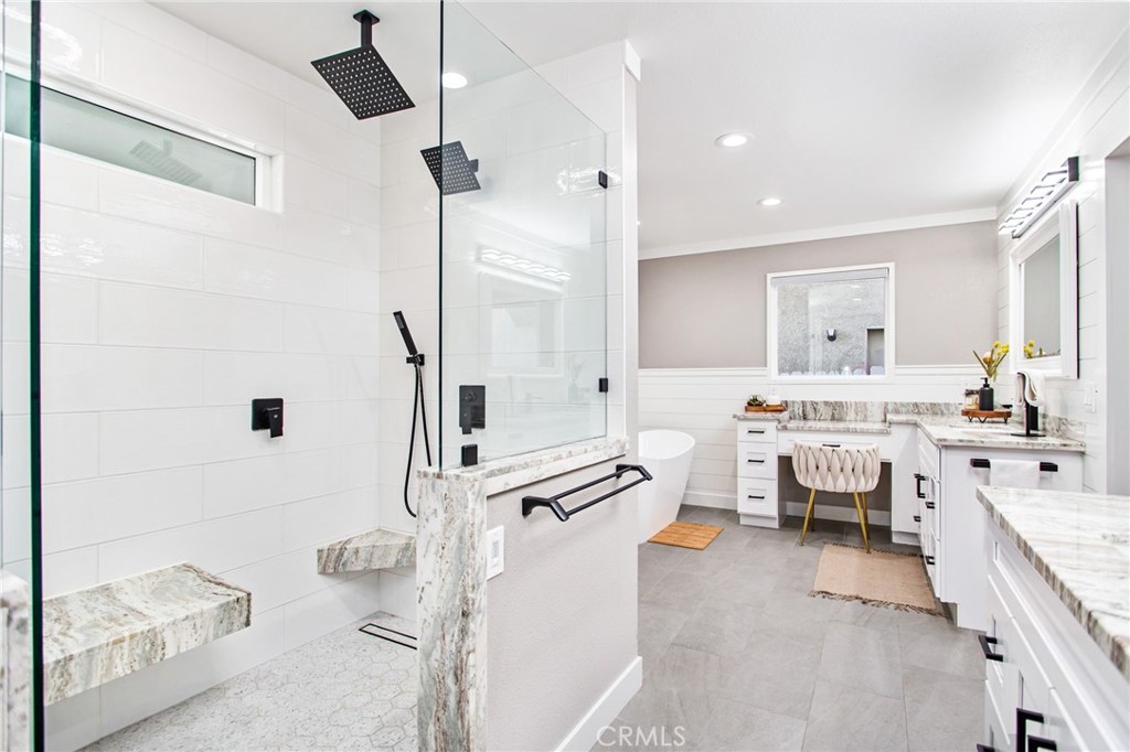 Canyon Lake, California, 92587, United States, 4 Bedrooms Bedrooms, ,3 BathroomsBathrooms,Residential,For Sale,2036955