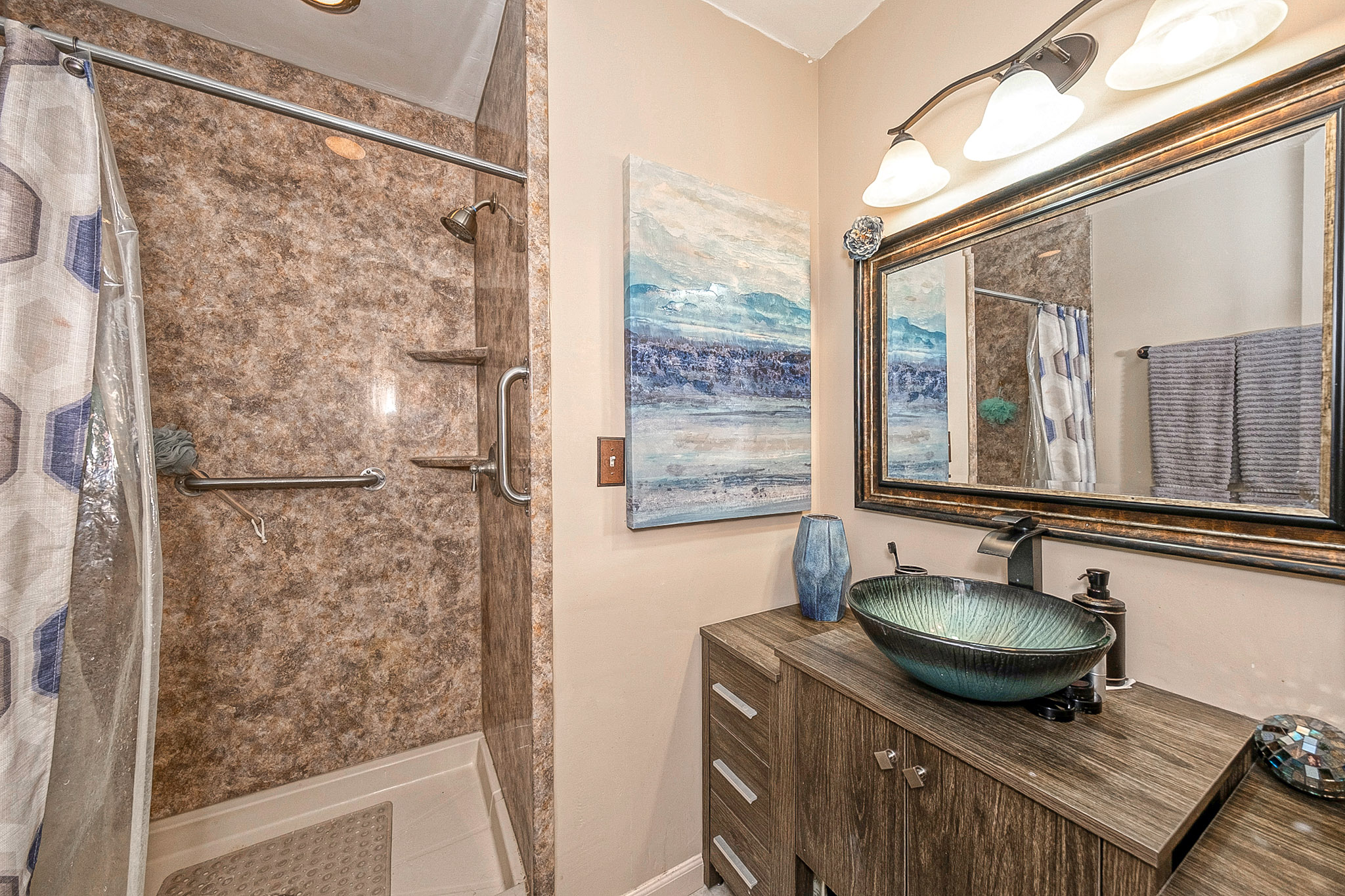  205 Springwater Court, Moon Township, PA 15108 - 物件實景