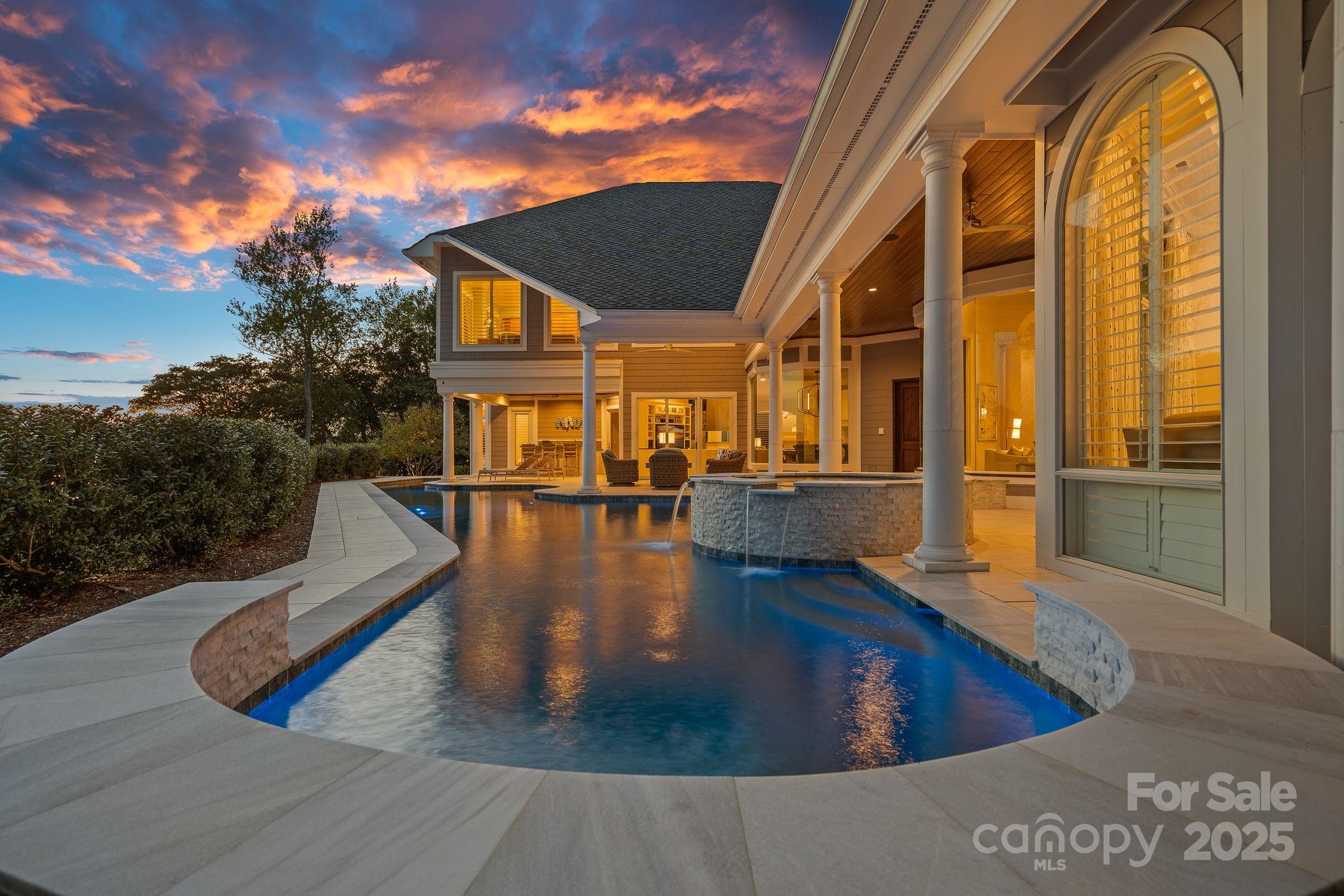 Mooresville, North Carolina, 28117, United States, 4 Bedrooms Bedrooms, ,6 BathroomsBathrooms,Residential,For Sale,1989072