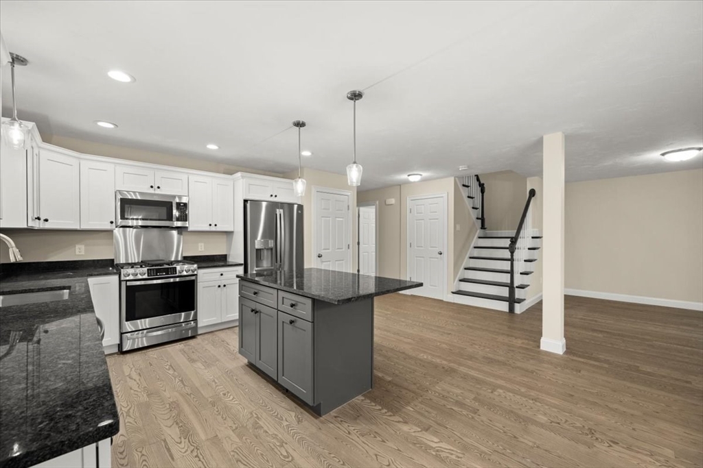Brockton, Massachusetts, 02301, United States, 4 Bedrooms Bedrooms, ,3 BathroomsBathrooms,Residential,For Sale,1846360