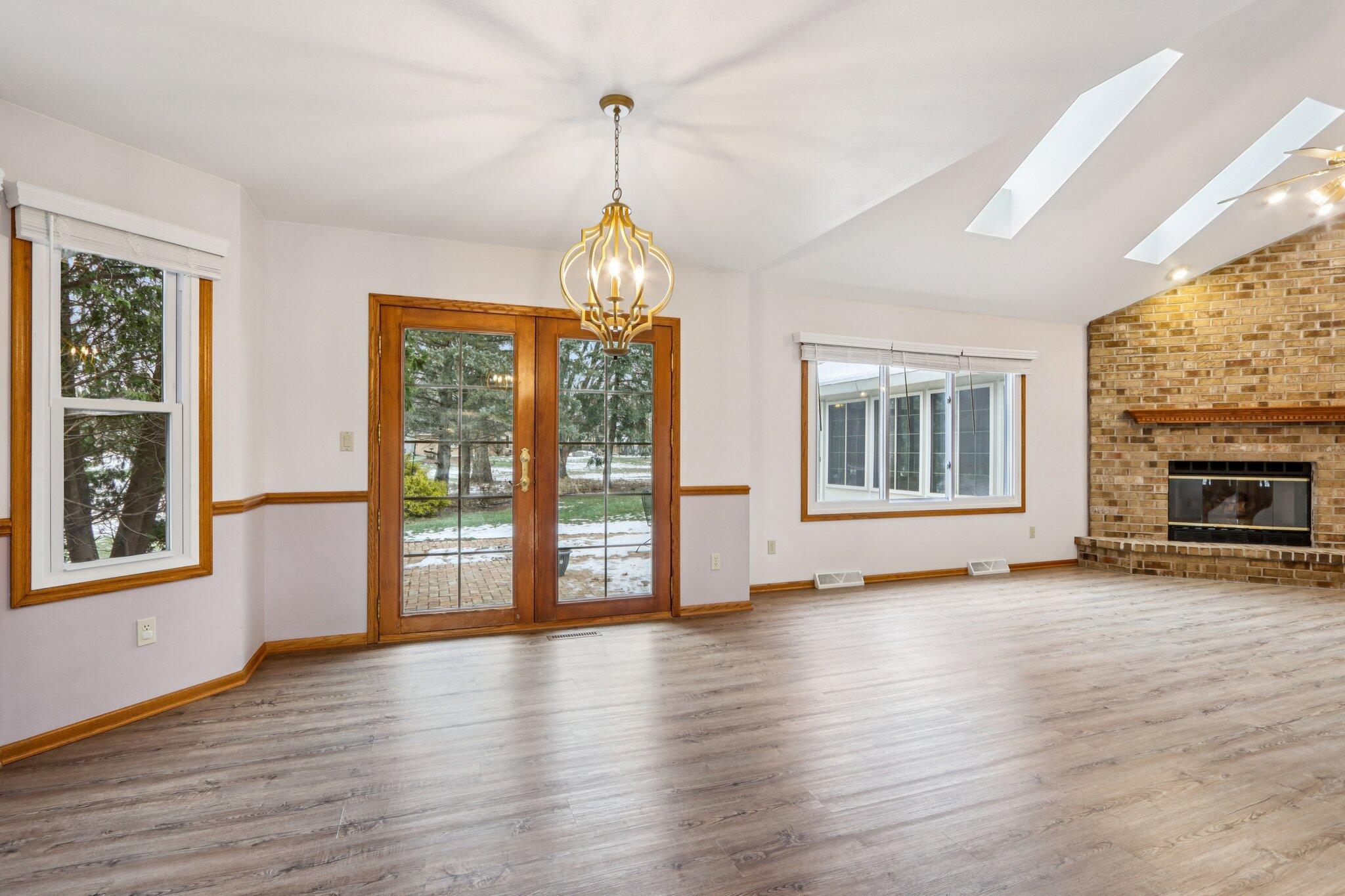 Muskego, Wisconsin, 53150, United States, 3 Bedrooms Bedrooms, ,3 BathroomsBathrooms,Residential,For Sale,2007813