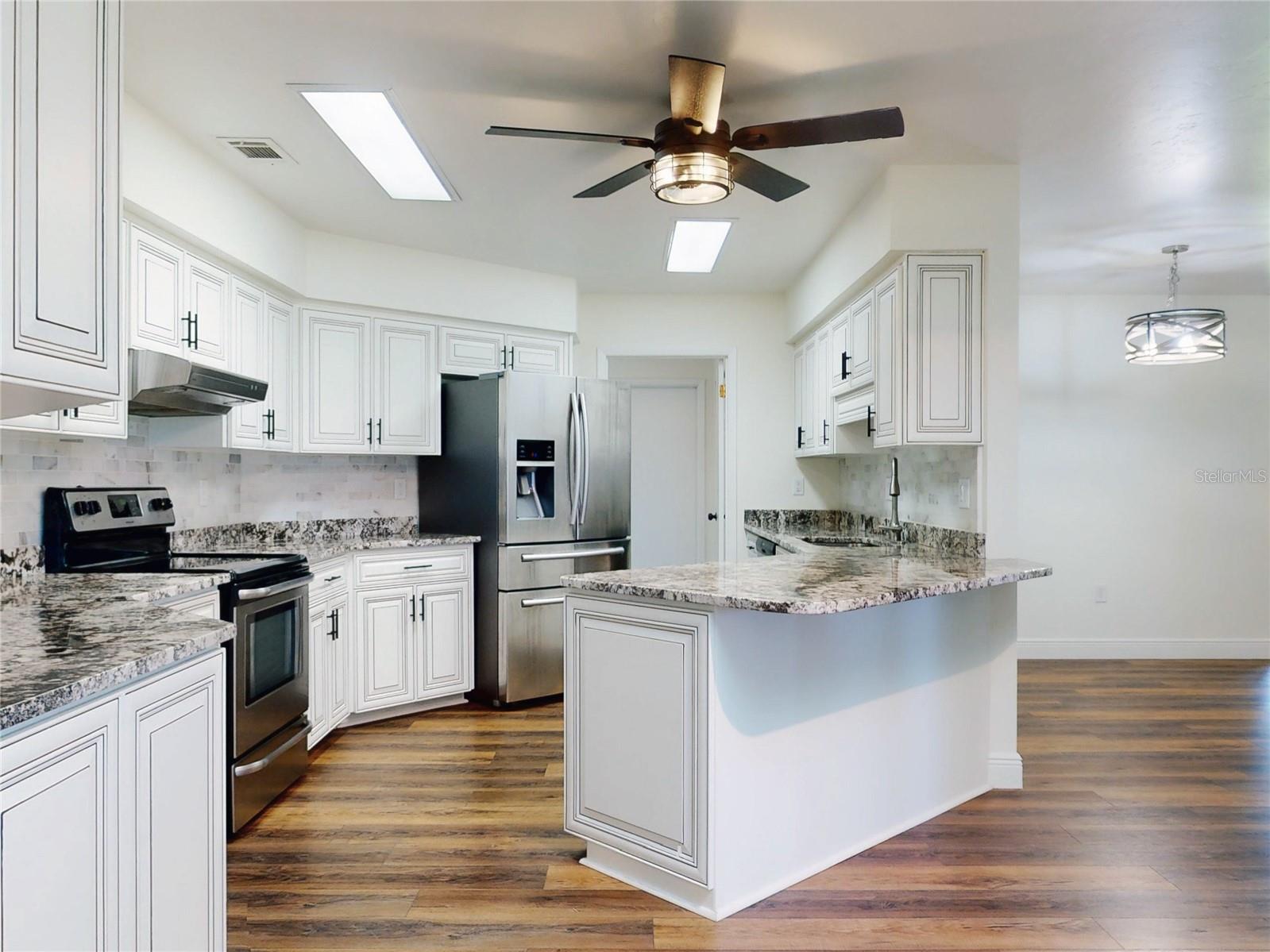 OCALA, Florida, 34482, United States, 3 Bedrooms Bedrooms, ,2 BathroomsBathrooms,Residential,For Sale,1766326