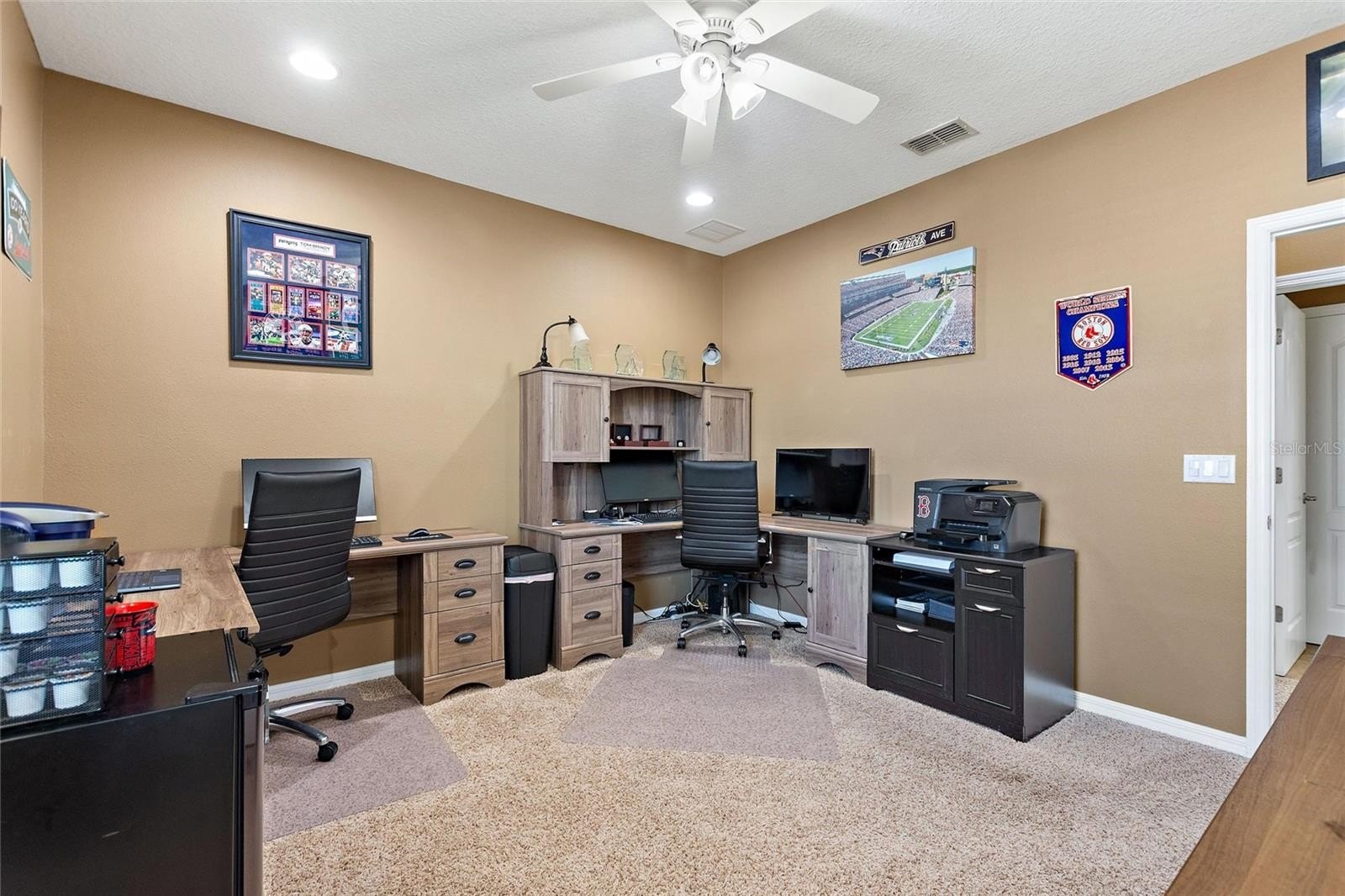 AUBURNDALE, Florida, 33823, United States, 5 Bedrooms Bedrooms, ,5 BathroomsBathrooms,Residential,For Sale,1986097