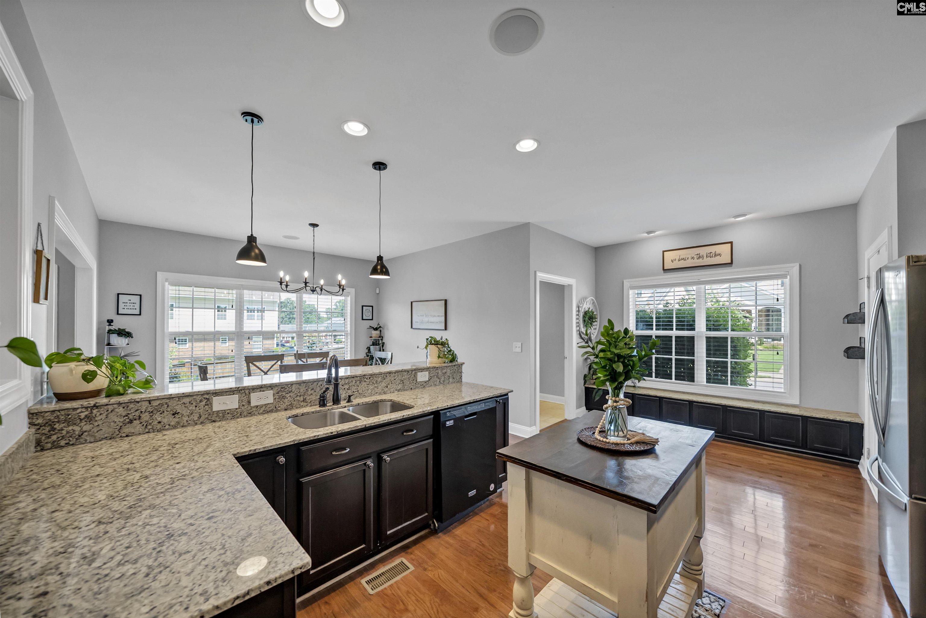 Lexington, South Carolina, 29072, United States, 5 Bedrooms Bedrooms, ,4 BathroomsBathrooms,Residential,For Sale,1906241