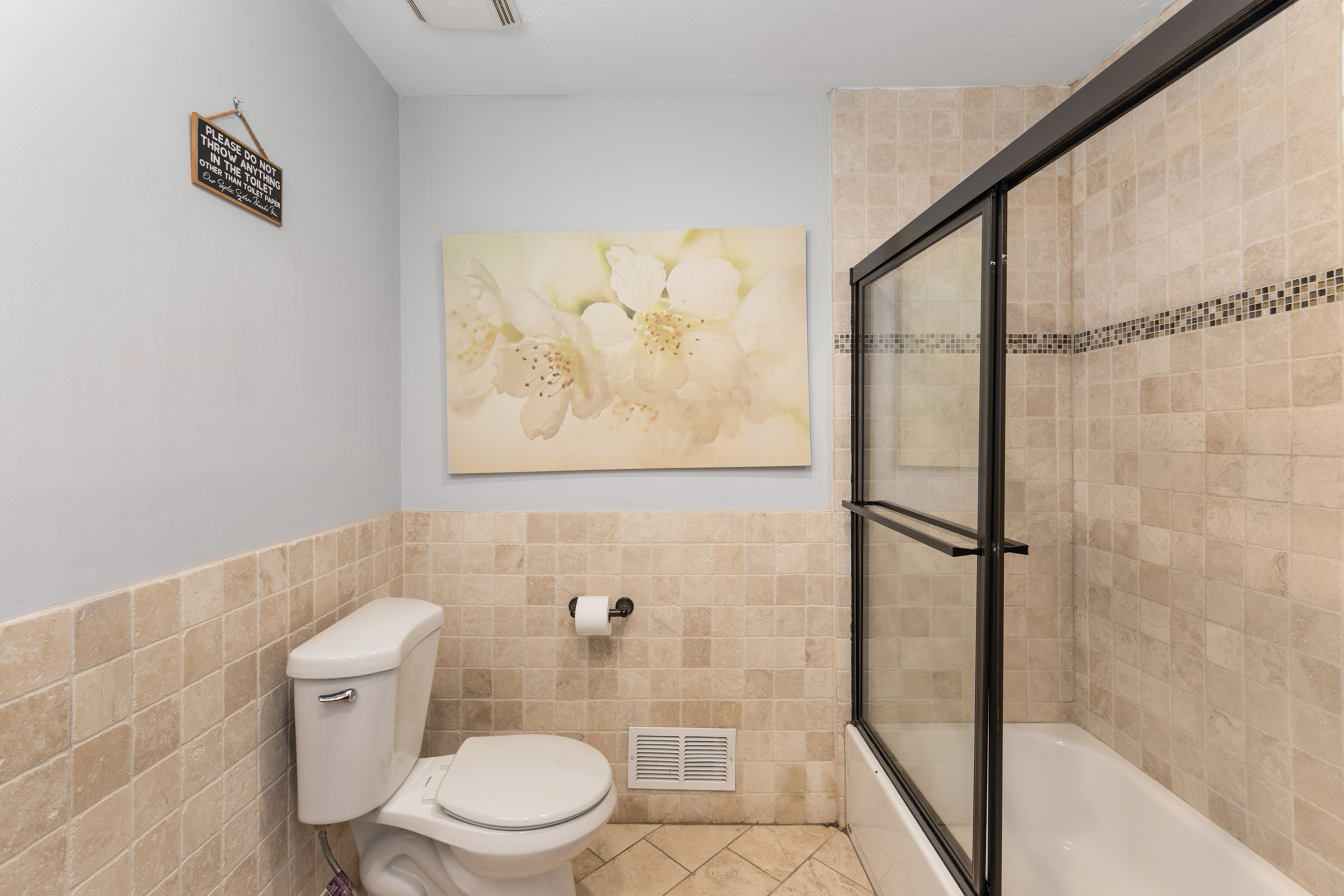  Beautifully Updated Four Bedroom Home on a Peaceful Cul-de-sac - 物件實景
