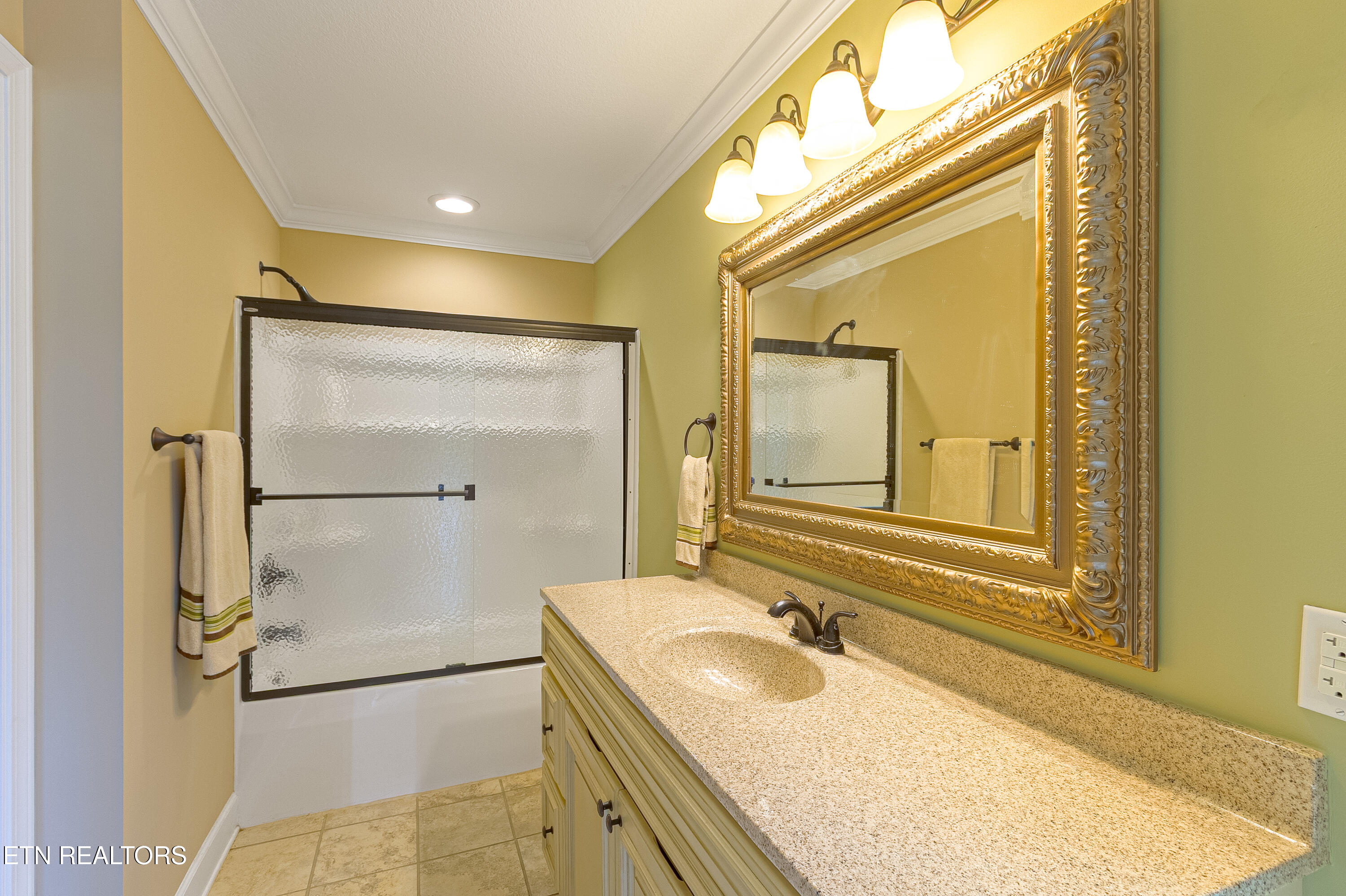 Oneida, Tennessee, 37841, United States, 3 Bedrooms Bedrooms, ,3 BathroomsBathrooms,Residential,For Sale,1973702