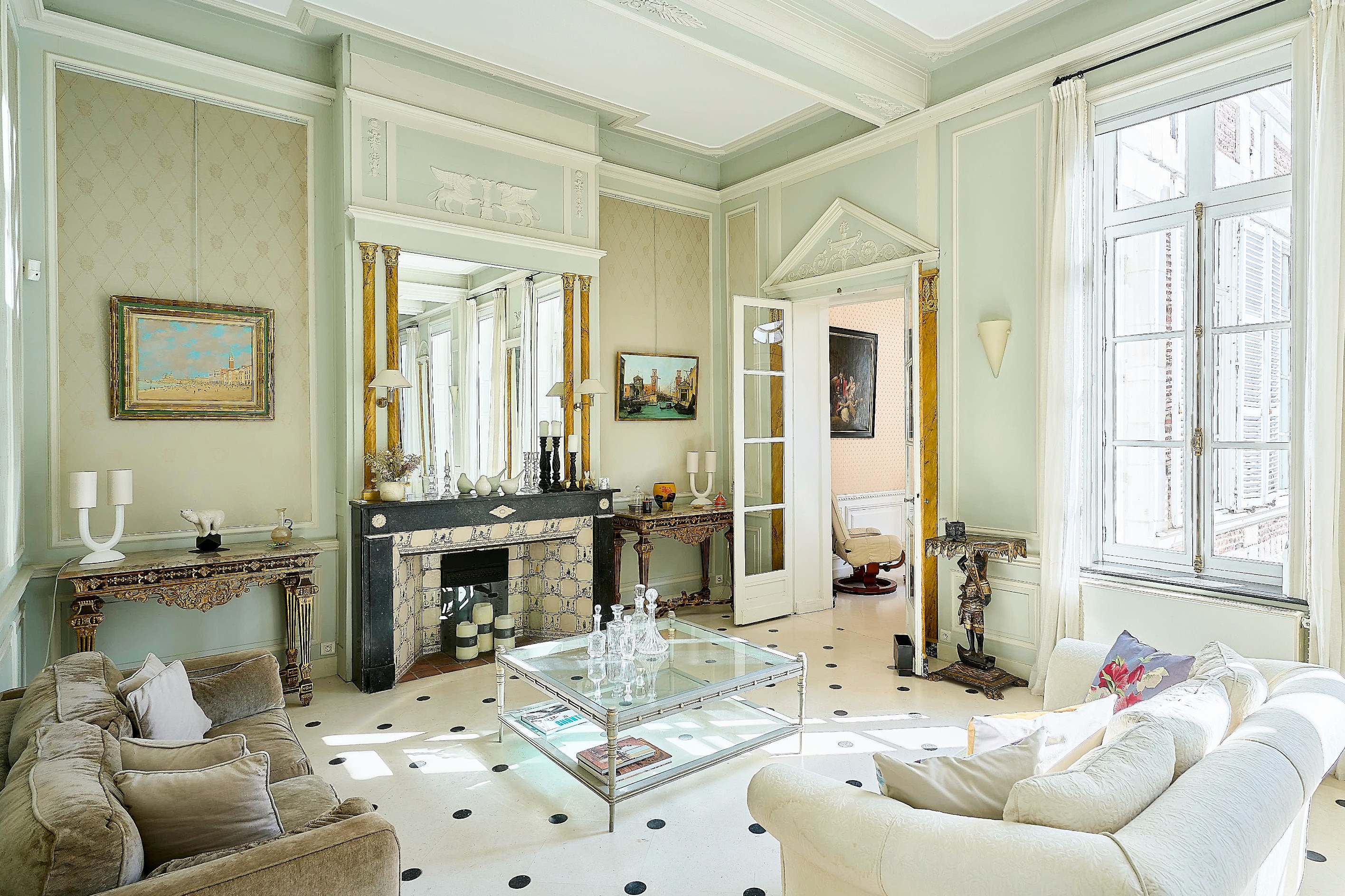  Vieux Lille , Family -friendly 1100 sq m in the attractive area of Vieux-Lille - 物件實景