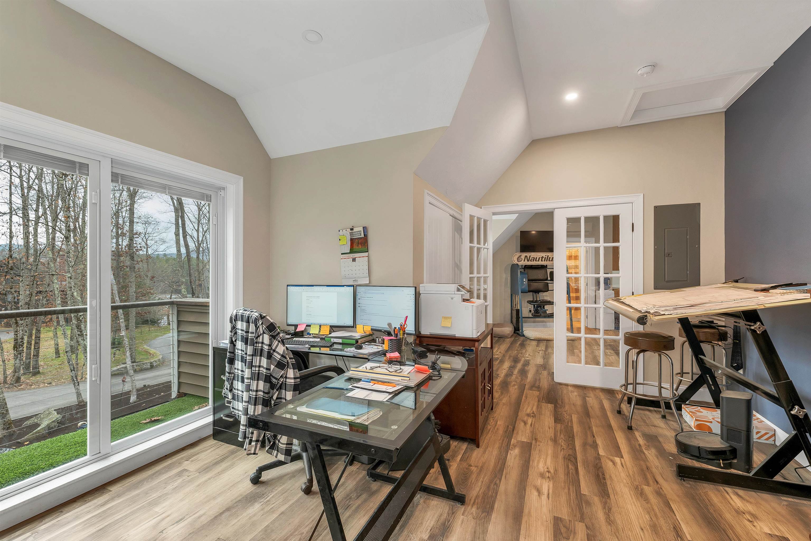 Meredith, New Hampshire, 03253, United States, 4 Bedrooms Bedrooms, ,2 BathroomsBathrooms,Residential,For Sale,1998295