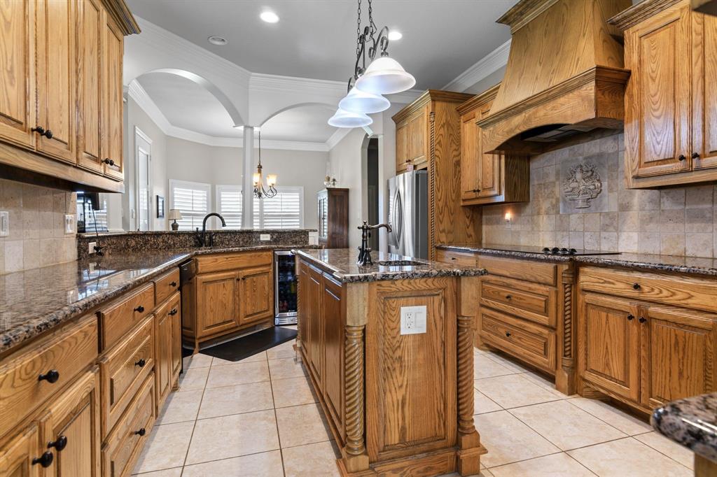 Lakeside, Texas, 76108, United States, 4 Bedrooms Bedrooms, ,3 BathroomsBathrooms,Residential,For Sale,1796738