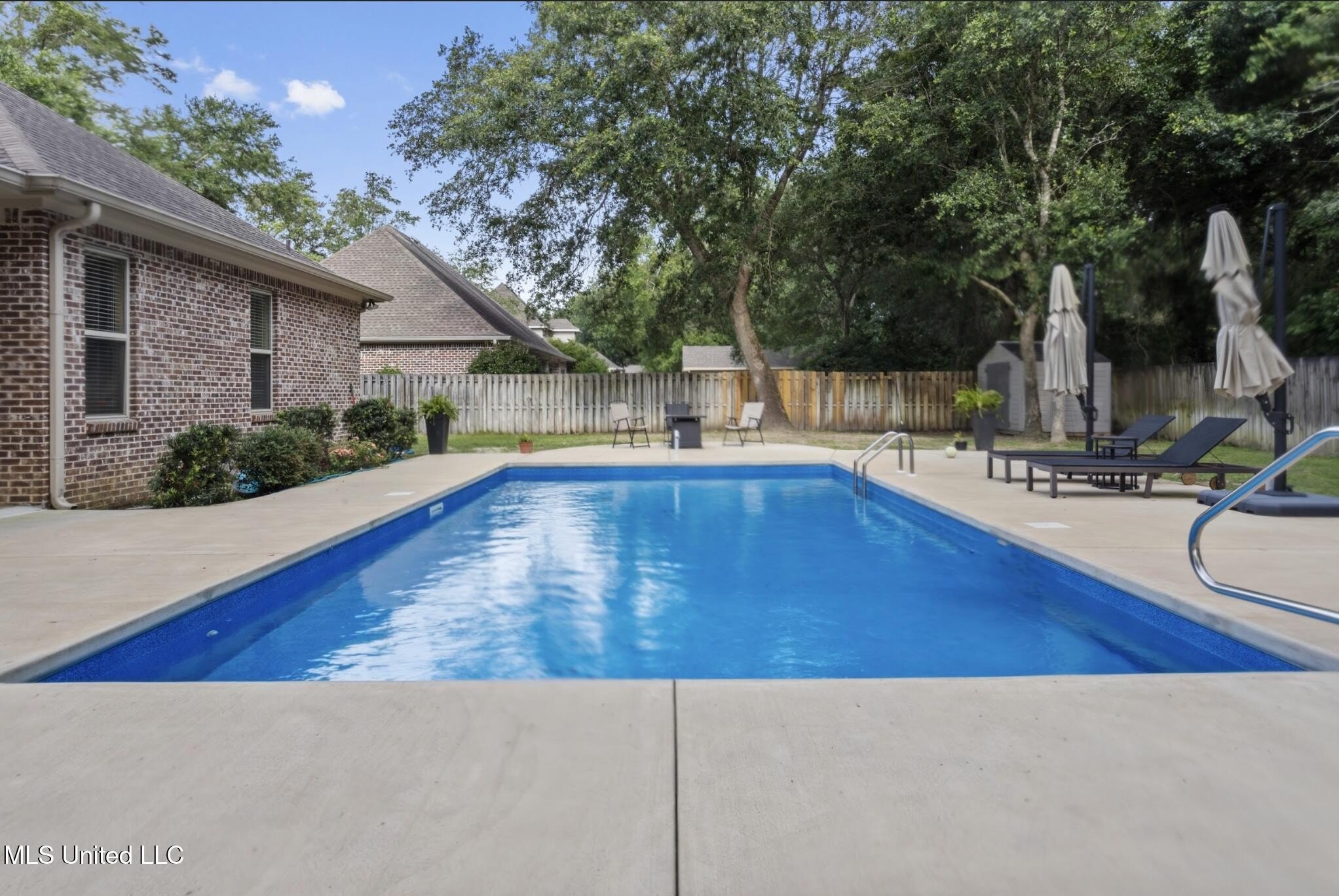 Ocean Springs, Mississippi, 39564, United States, 4 Bedrooms Bedrooms, ,3 BathroomsBathrooms,Residential,For Sale,1976002