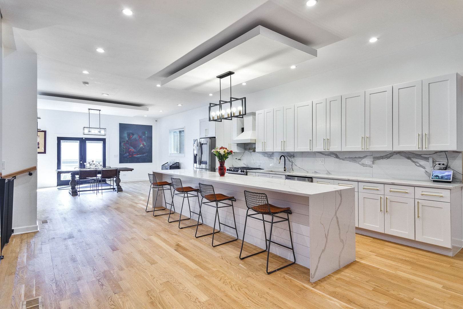 Chicago, Illinois, 60651, United States, 5 Bedrooms Bedrooms, ,6 BathroomsBathrooms,Residential,For Sale,1988146