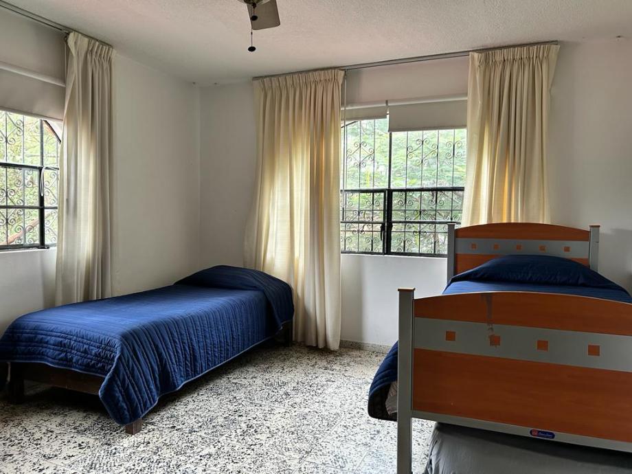 Linda Vista, Ixtlahuacán de los Membrillos, Jalisco, 45850, Mexico, 4 Bedrooms Bedrooms, ,2 BathroomsBathrooms,Residential,For Sale,Linda Vista,1619630