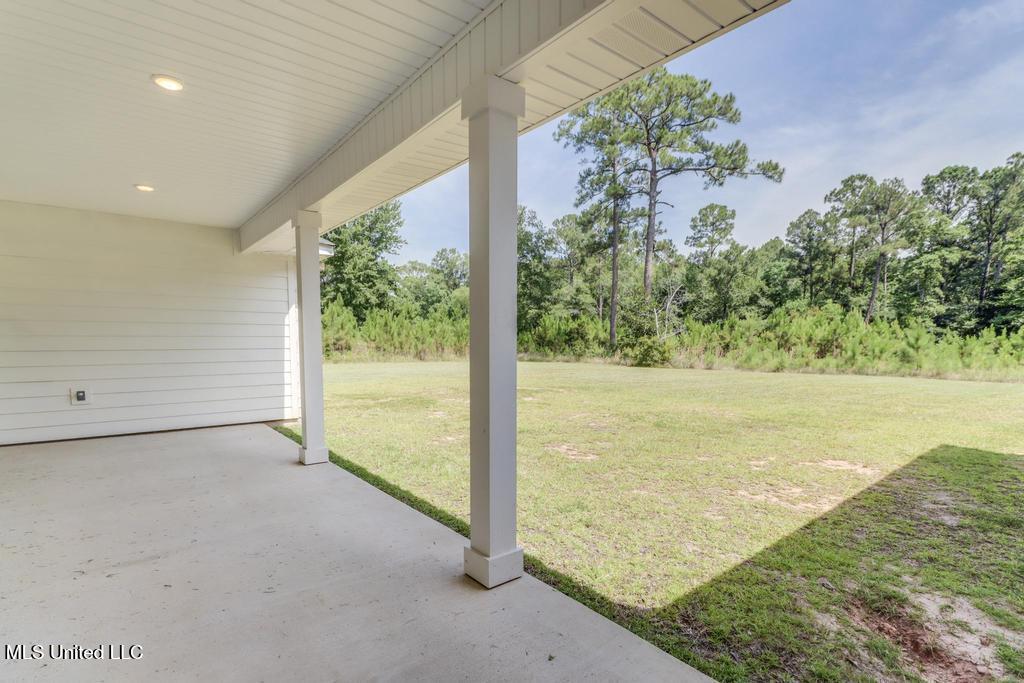 Gulfport, Mississippi, 39503, United States, 3 Bedrooms Bedrooms, ,2 BathroomsBathrooms,Residential,For Sale,1874572