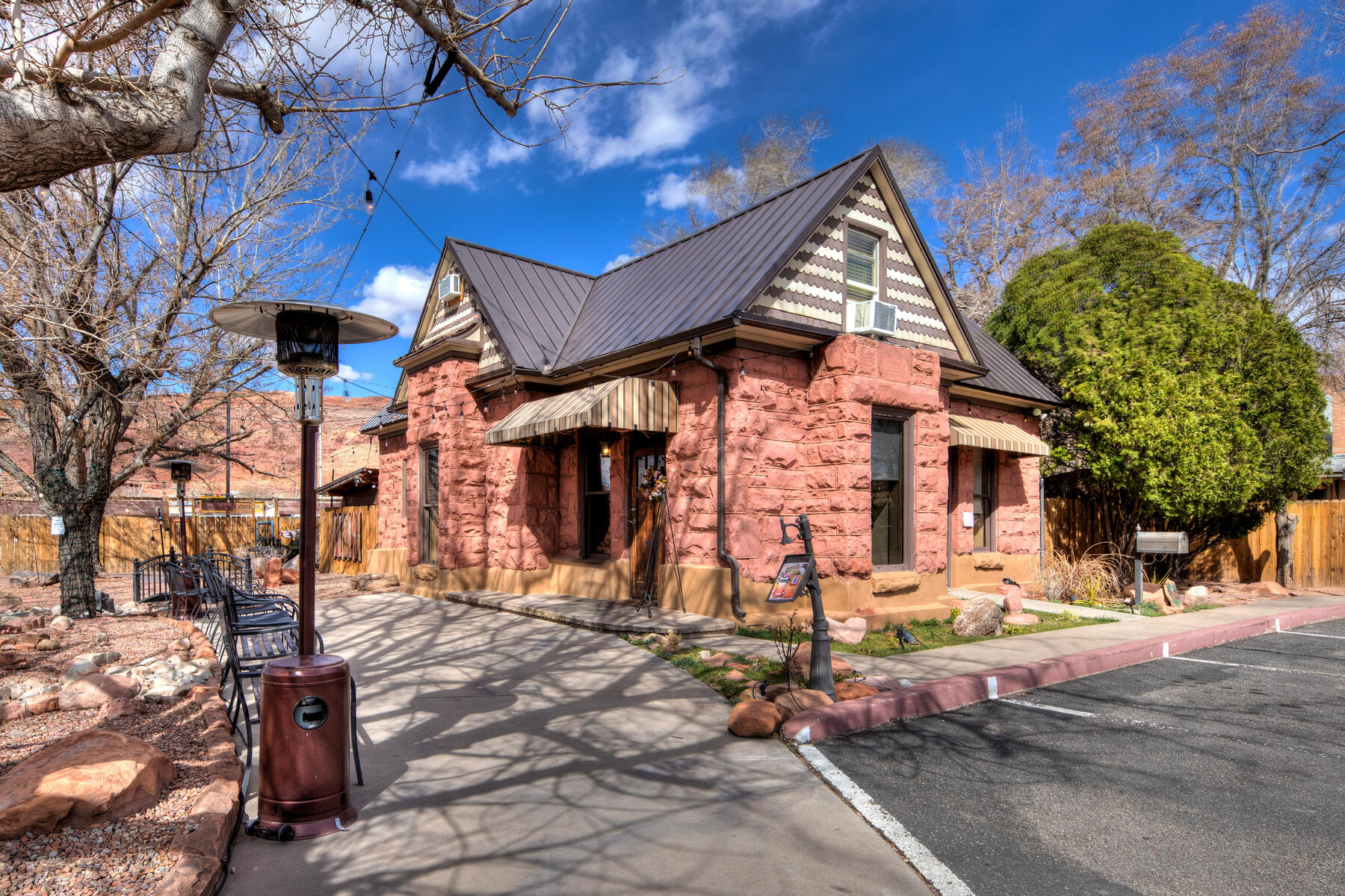  Charming Historic Commercial Building in Downtown Moab - 物件實景