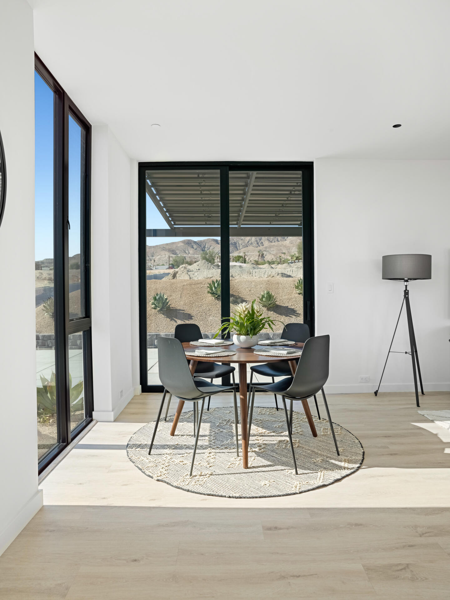 Desert Hot Springs, California, 92240, United States, 4 Bedrooms Bedrooms, ,Residential,For Sale,1998852