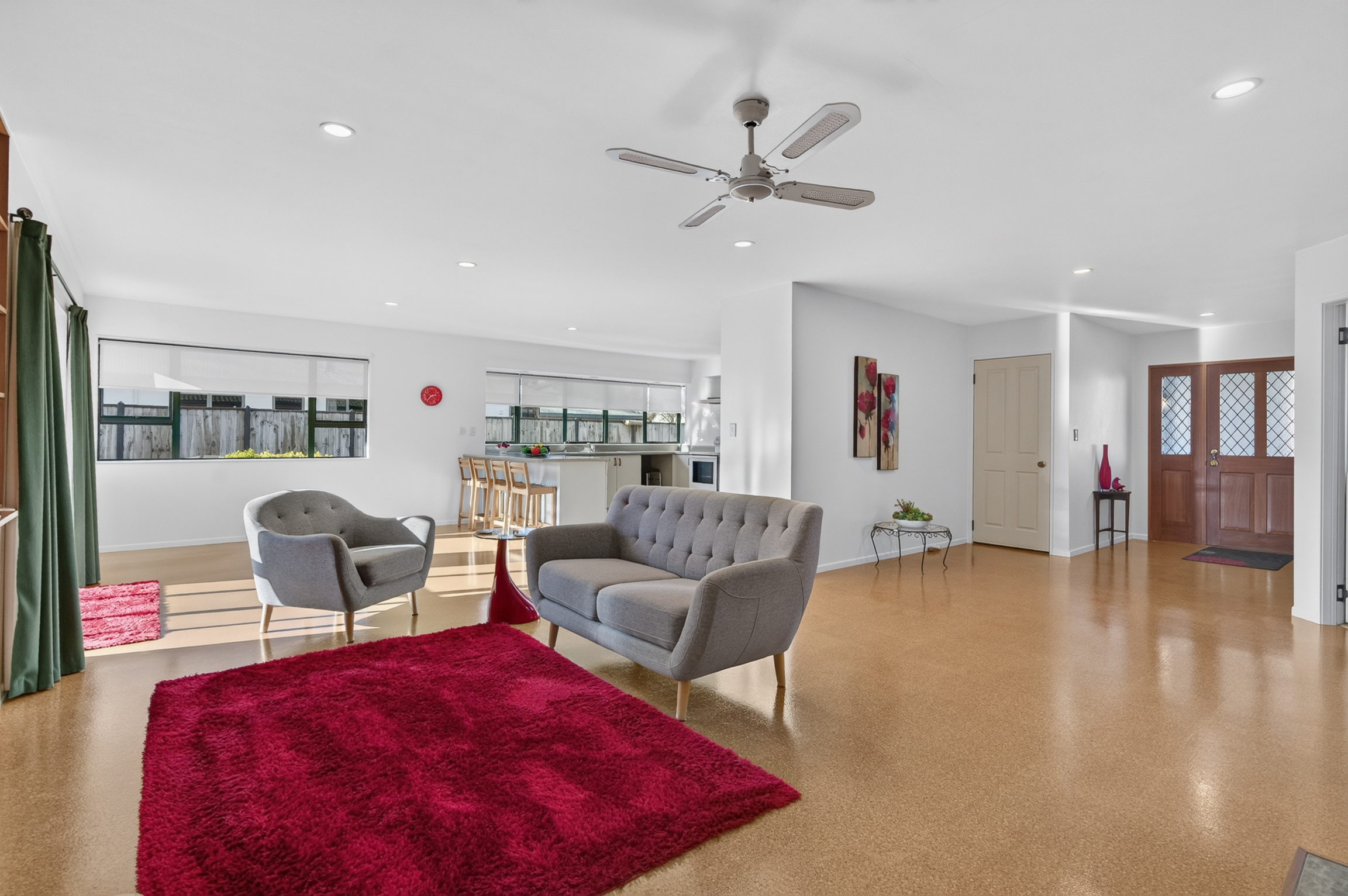  Sun-Filled Family Home with Space to Spare - 物件實景