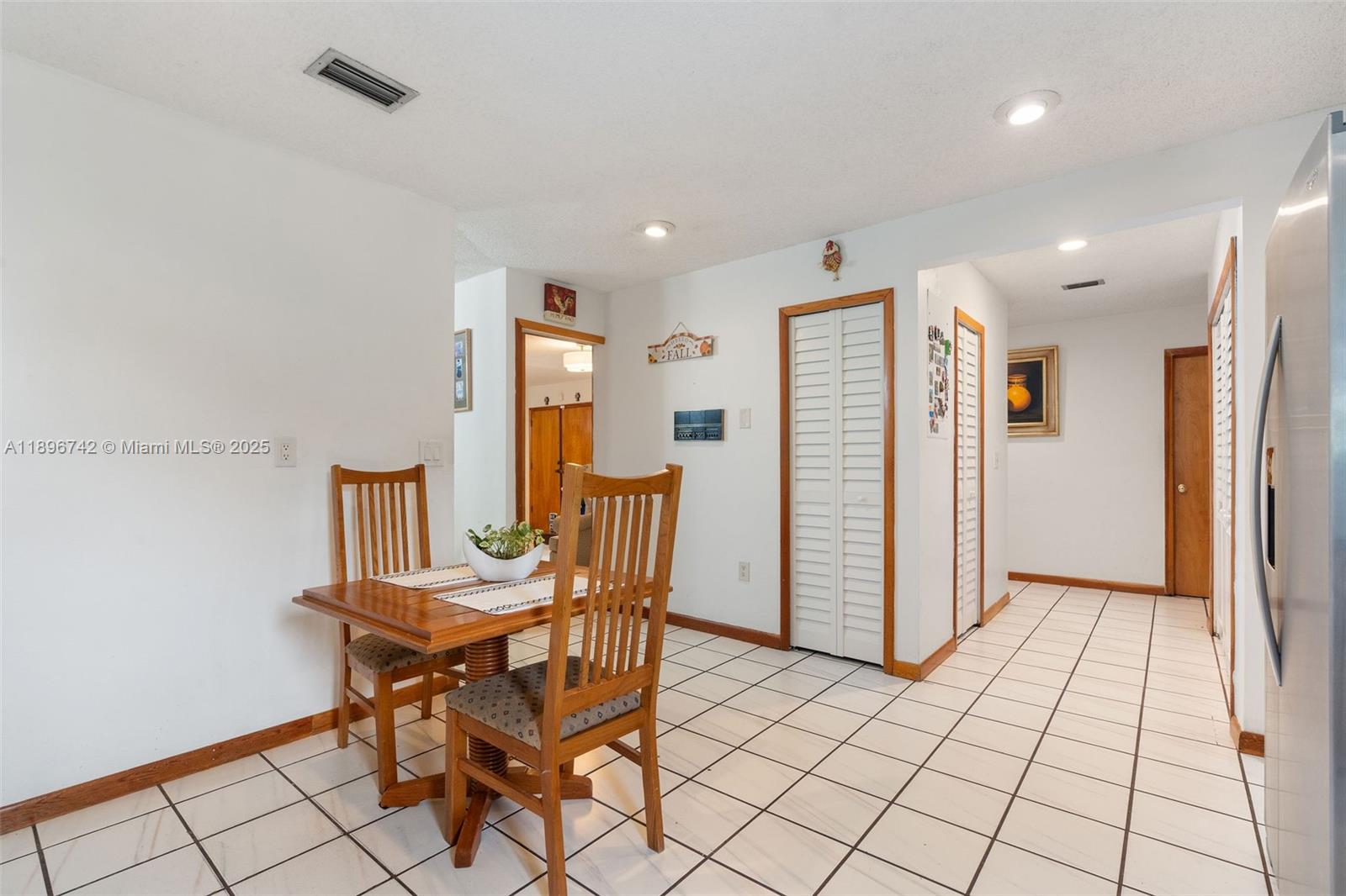 Miami, Florida, 33173, United States, 3 Bedrooms Bedrooms, ,3 BathroomsBathrooms,Residential,For Sale,1966935