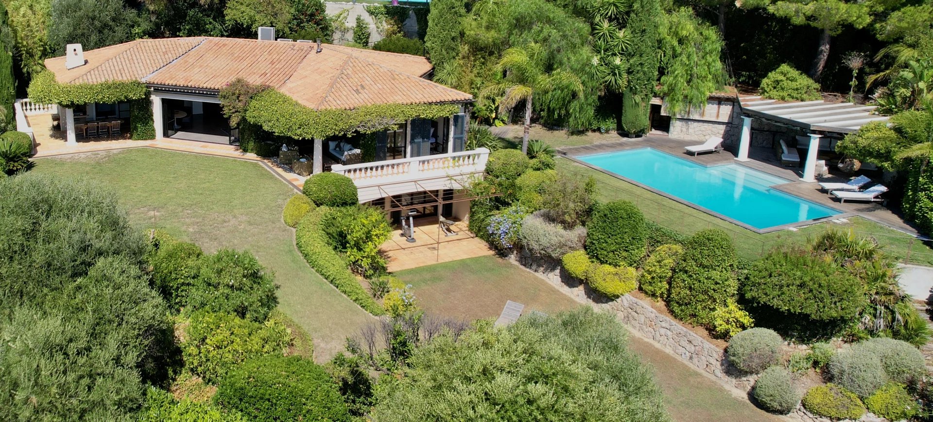 Nice, Provence-Alpes-Côte d’Azur, 06000, FR, 4 Bedrooms Bedrooms, ,6 BathroomsBathrooms,Residential,For Sale,1950974