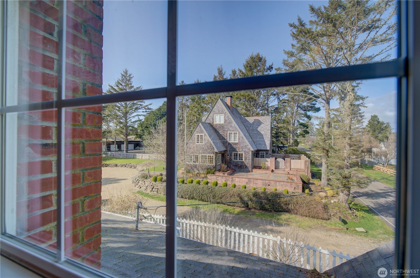 Seaview, Washington, 98644, United States, 4 Bedrooms Bedrooms, ,1 BathroomBathrooms,Residential,For Sale,1922950