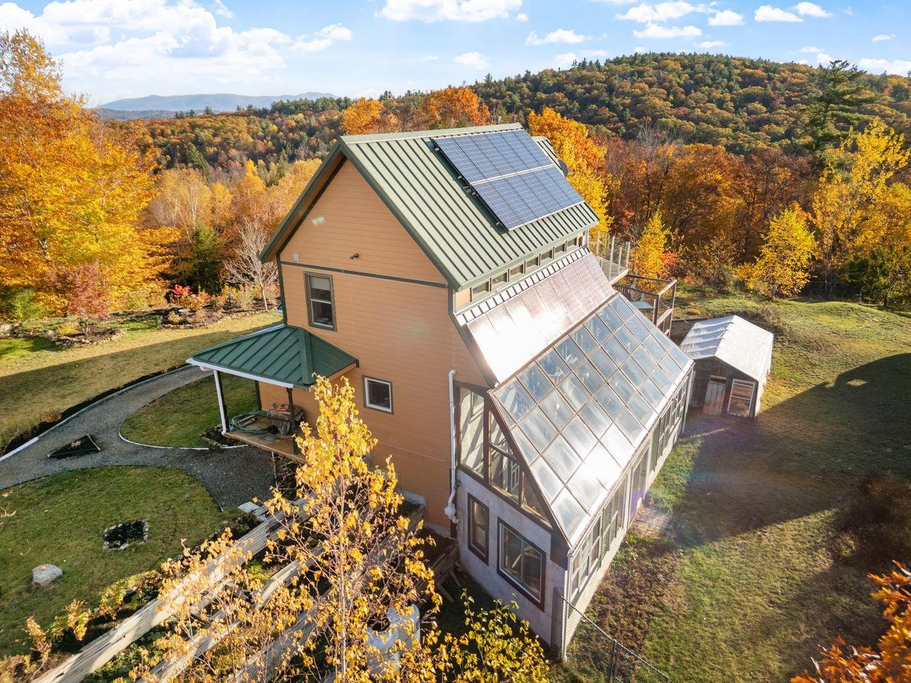 Meredith, New Hampshire, 03253, United States, 2 Bedrooms Bedrooms, ,3 BathroomsBathrooms,Residential,For Sale,1988258