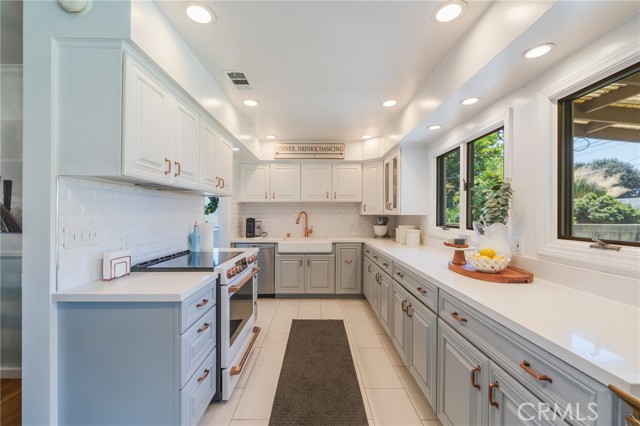 Anaheim, California, 92805, United States, 3 Bedrooms Bedrooms, ,1 BathroomBathrooms,Residential,For Sale,1914168