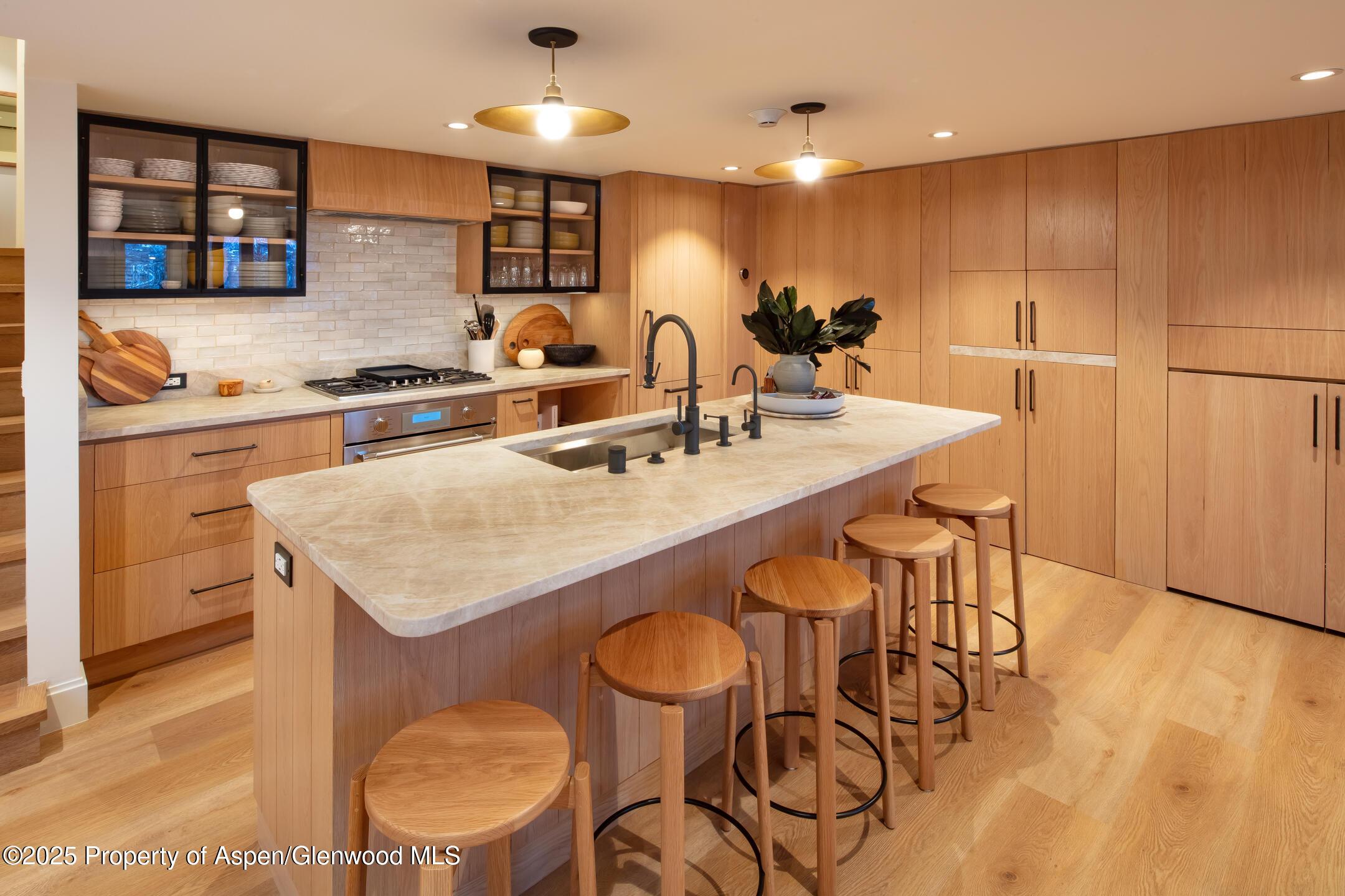 Aspen, Colorado, 81611, United States, 3 Bedrooms Bedrooms, ,3 BathroomsBathrooms,Residential,For Sale,1858270