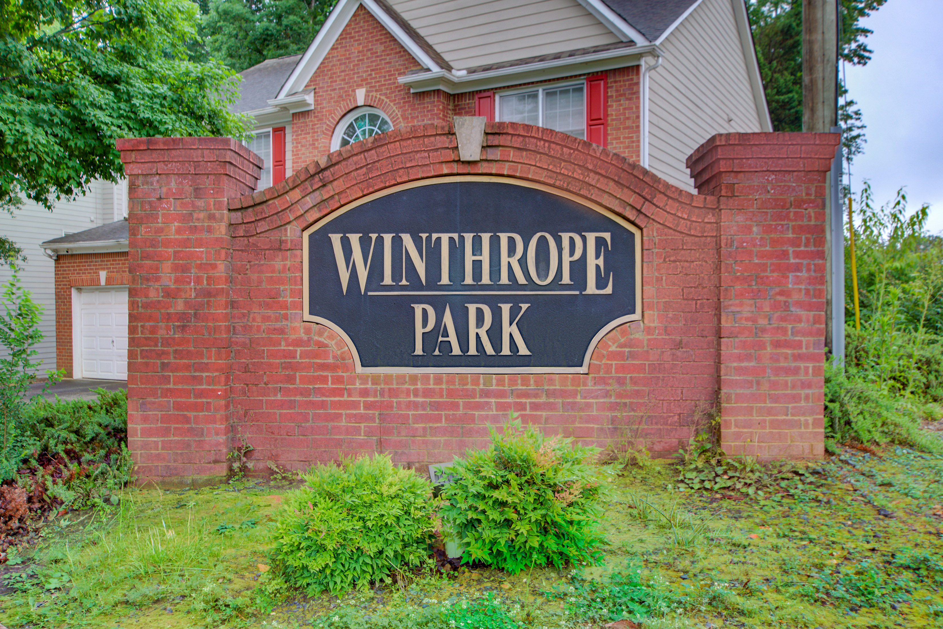  Lovingly Maintained Home Near Downtown Alpharetta - 物件實景