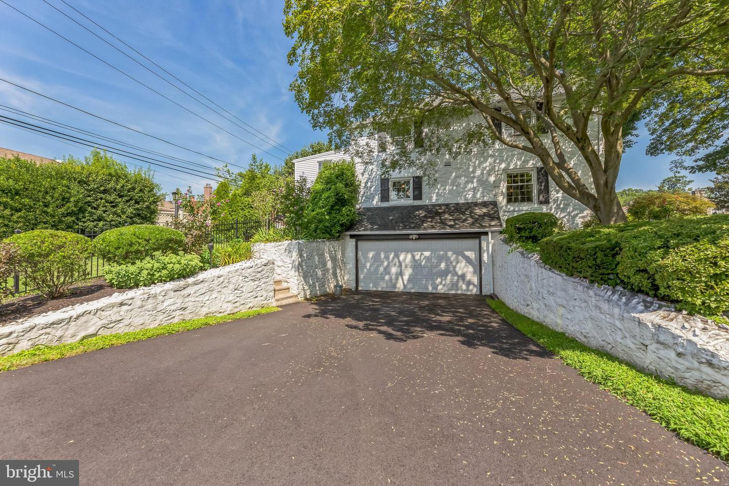 Drexel Hill, Pennsylvania, 19026, United States, 5 Bedrooms Bedrooms, ,6 BathroomsBathrooms,Residential,For Sale,1934182