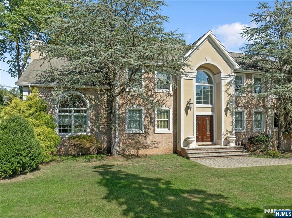 Old Tappan, New Jersey, 07675, United States, 4 Bedrooms Bedrooms, ,5 BathroomsBathrooms,Residential,For Sale,1991175