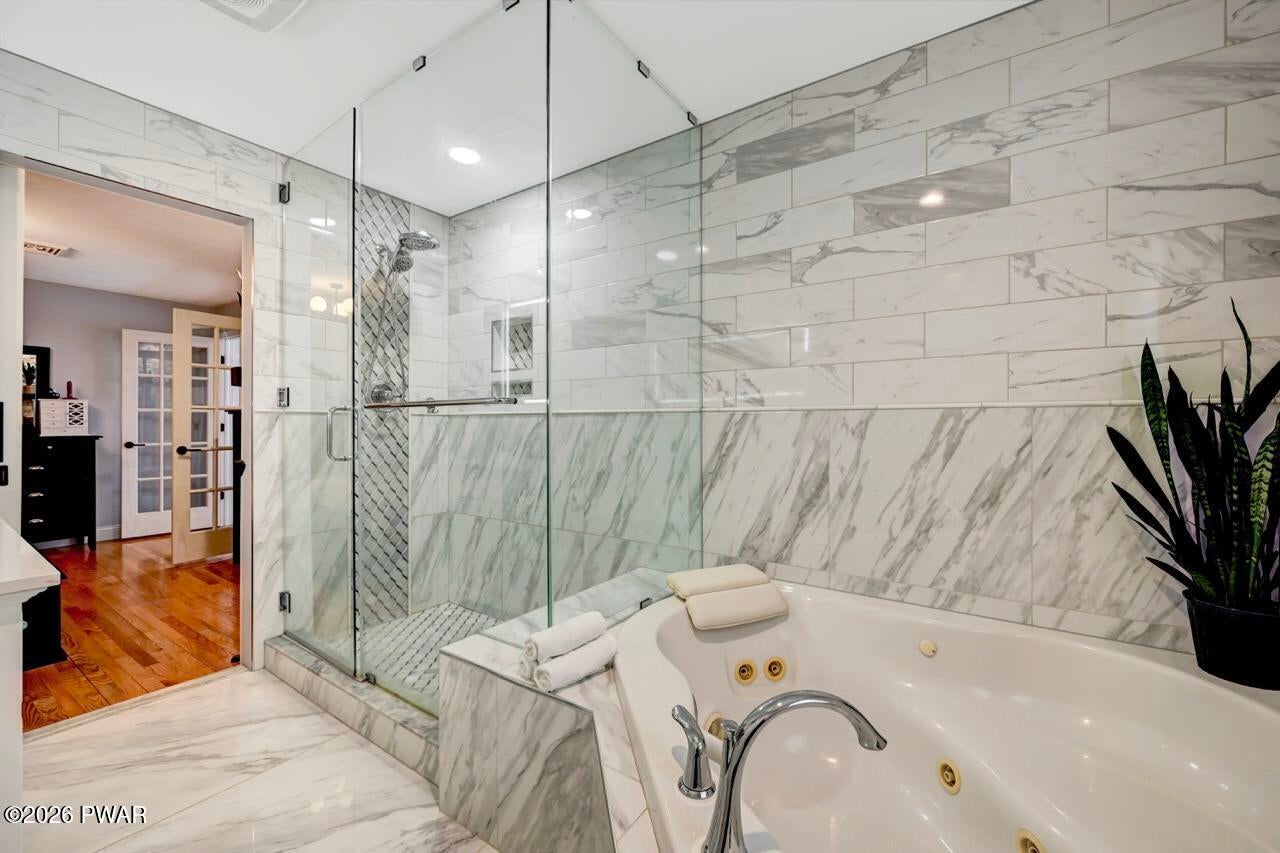 Milford, Pennsylvania, 18337, United States, 3 Bedrooms Bedrooms, ,3 BathroomsBathrooms,Residential,For Sale,2011309