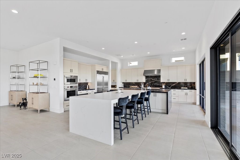 Las Vegas, Nevada, 89135, United States, 5 Bedrooms Bedrooms, ,6 BathroomsBathrooms,Residential,For Sale,1987610