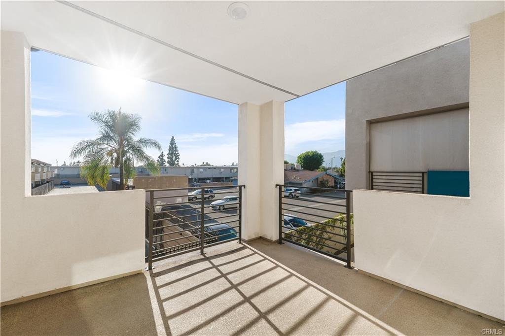 Compton, California, 90221, United States, 9 Bedrooms Bedrooms, ,Residential,For Sale,1982373