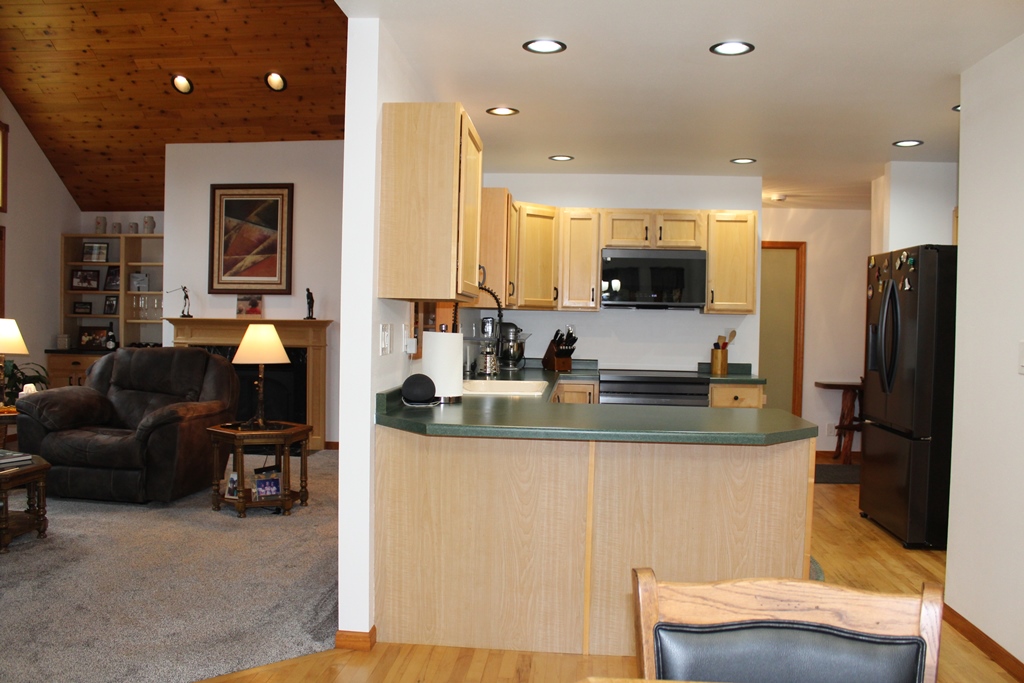 Minocqua, Wisconsin, 54548, United States, 3 Bedrooms Bedrooms, ,2 BathroomsBathrooms,Residential,For Sale,1984863