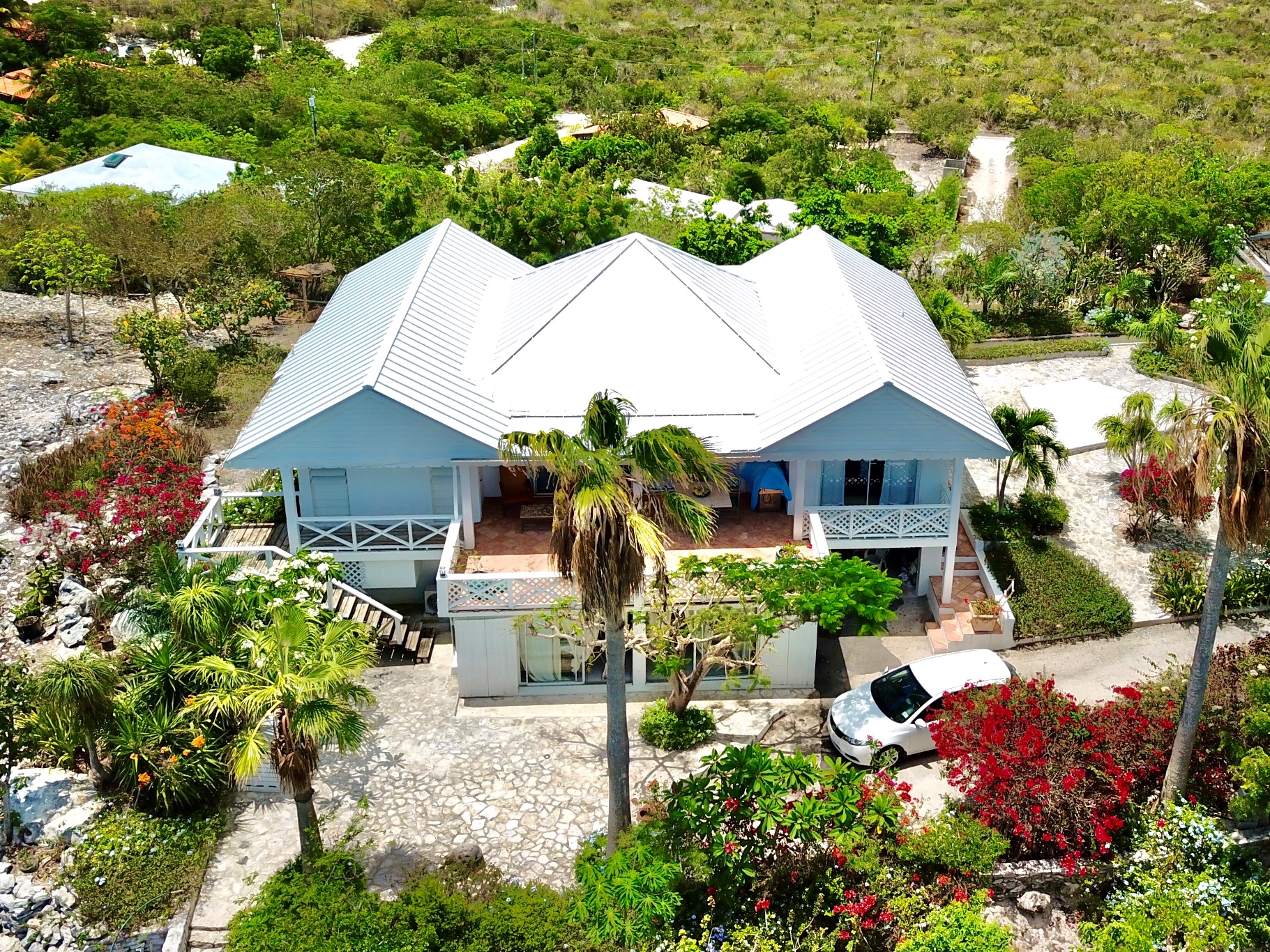 Crown Ridge Drive Villa + Guest House, Providenciales, TC, ,4 BathroomsBathrooms,Residential,For Sale,Crown Ridge Drive Villa + Guest House,1219429