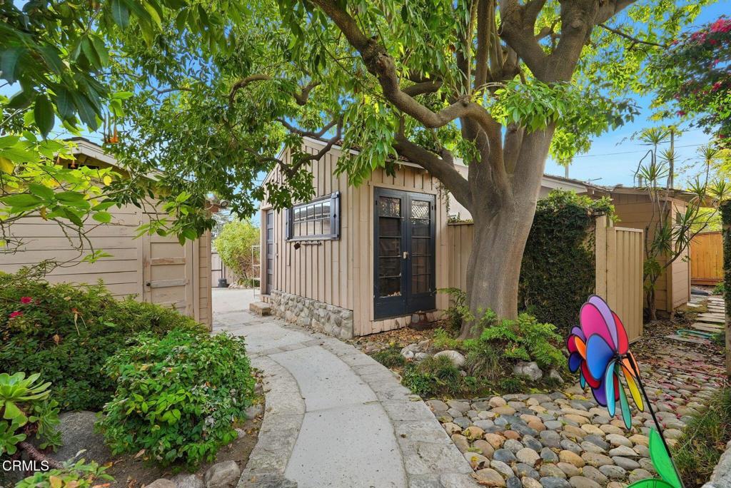 Pasadena, California, 91104, United States, 3 Bedrooms Bedrooms, ,1 BathroomBathrooms,Residential,For Sale,1993428