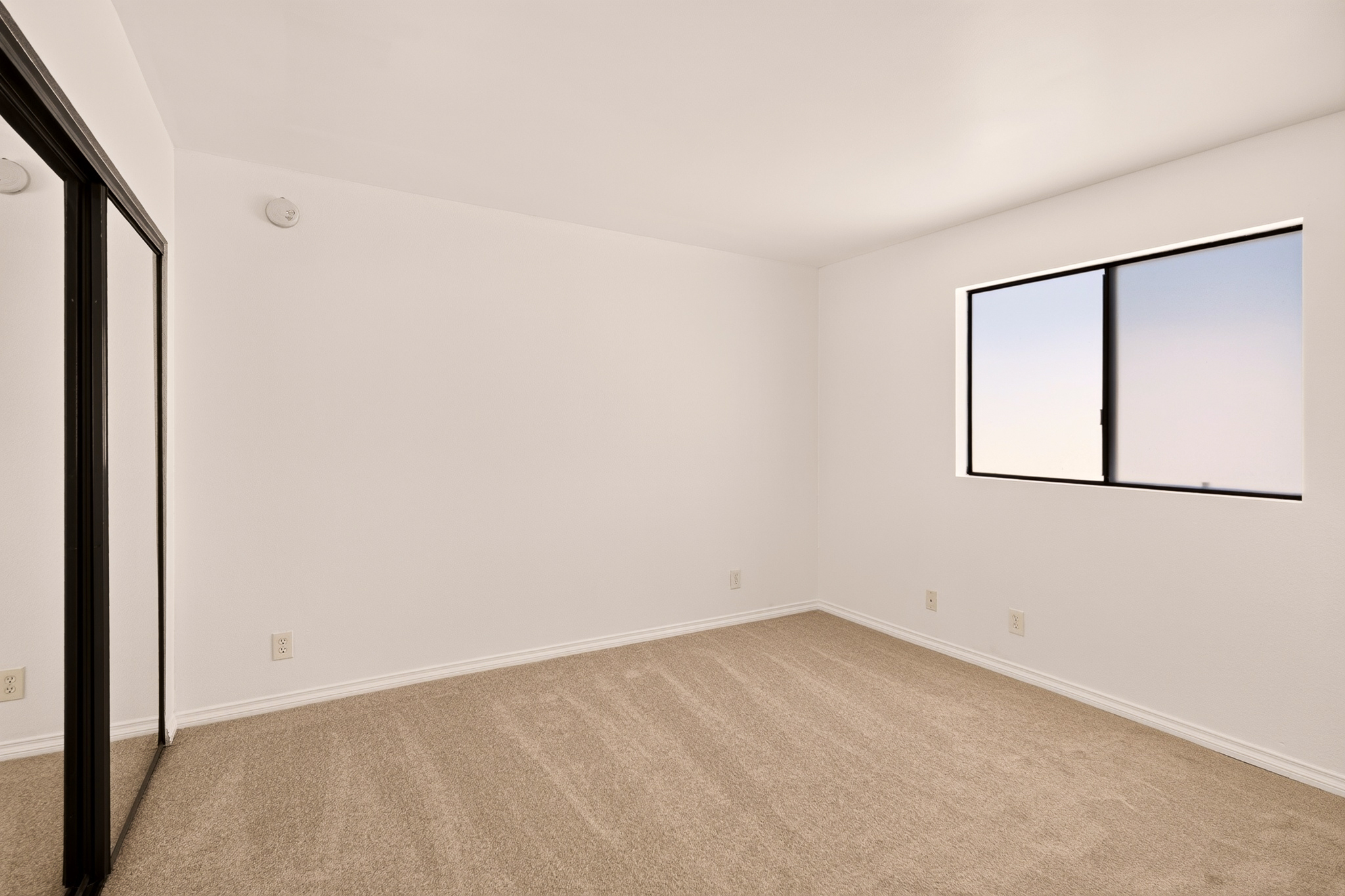  3271 Sawtelle Blvd - 物件實景