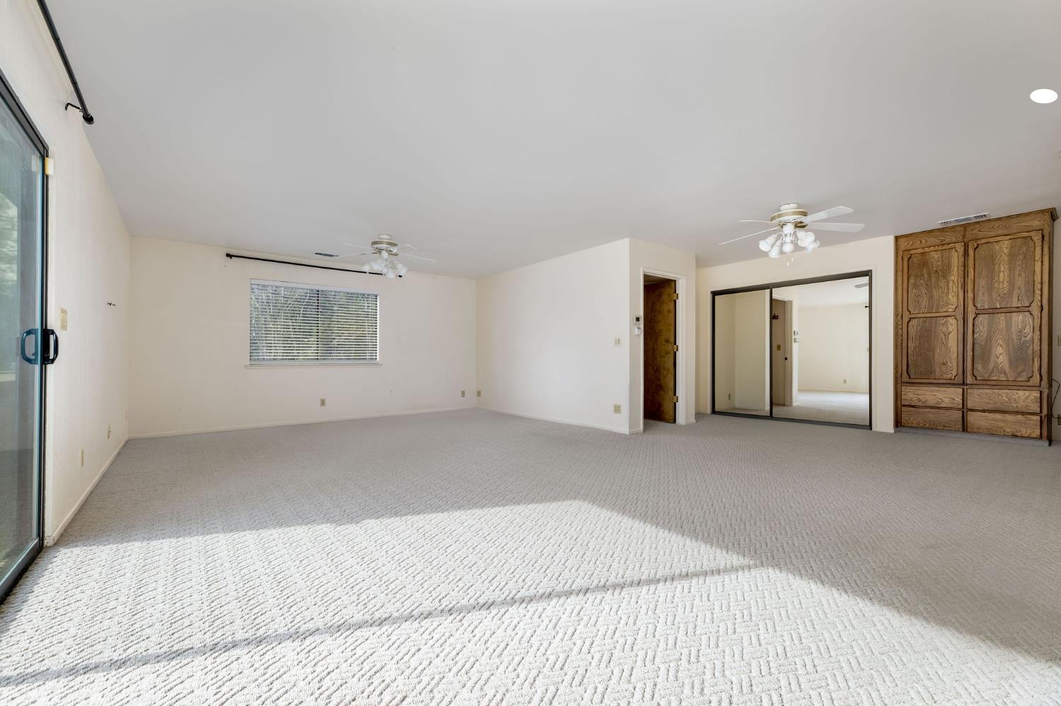 Grass Valley, California, 95949, United States, 4 Bedrooms Bedrooms, ,4 BathroomsBathrooms,Residential,For Sale,2015121