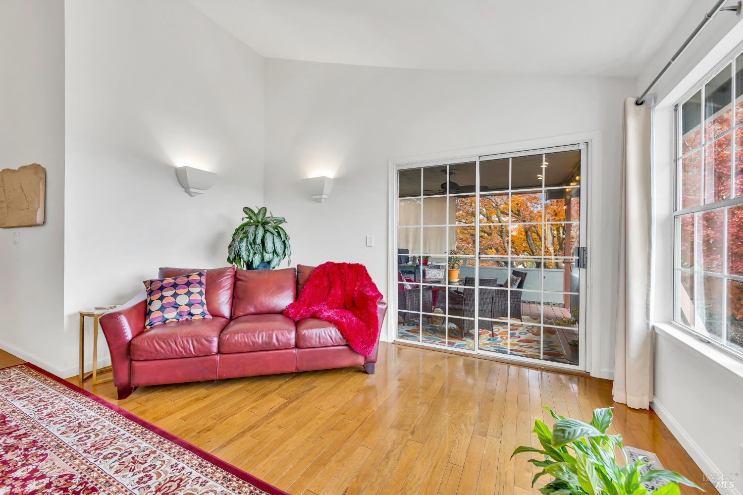 Napa, California, 94558, United States, 4 Bedrooms Bedrooms, ,3 BathroomsBathrooms,Residential,For Sale,2006007