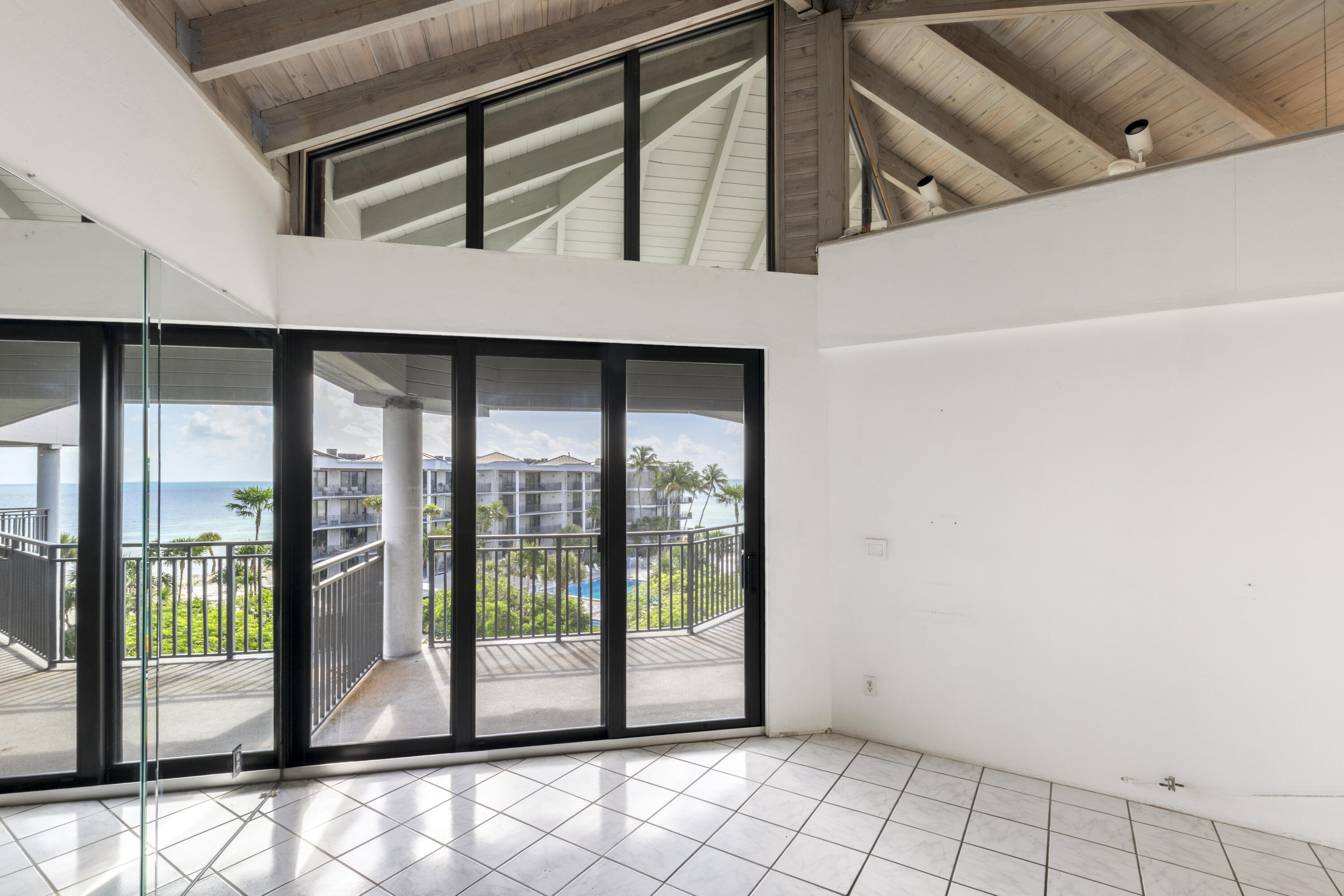 KEY WEST, Florida, 33040, United States, 2 Bedrooms Bedrooms, ,2 BathroomsBathrooms,Residential,For Sale,1821203