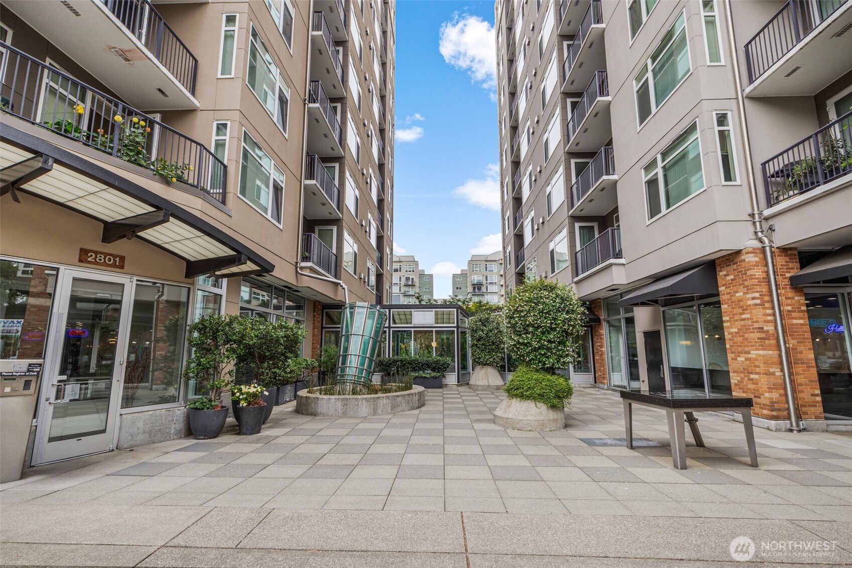 Seattle, Washington, 98121, United States, 1 Bedroom Bedrooms, ,1 BathroomBathrooms,Residential,For Sale,1896299