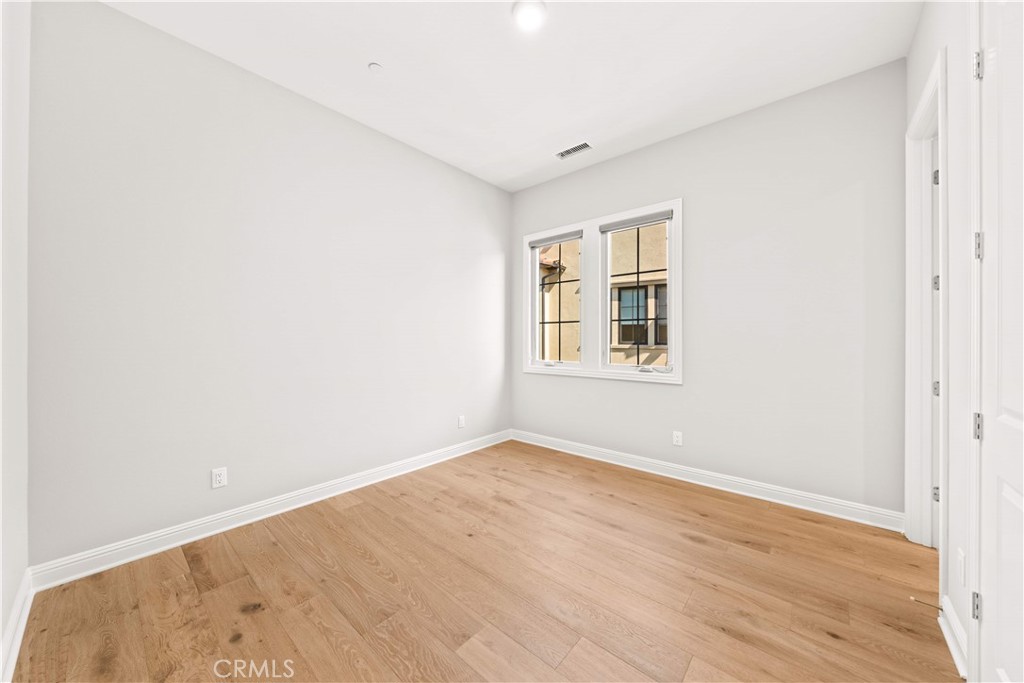 Irvine, California, 92602, United States, 5 Bedrooms Bedrooms, ,6 BathroomsBathrooms,Residential,For Sale,1982881