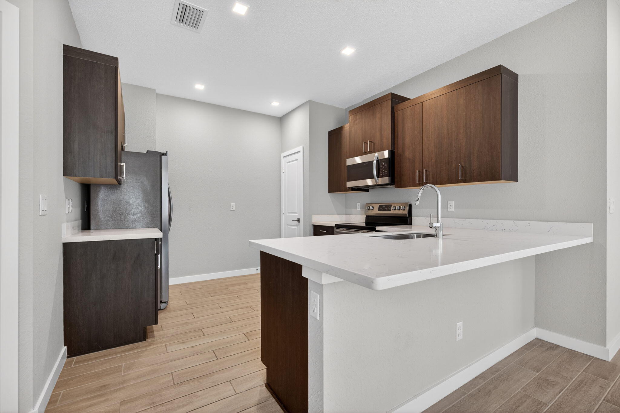 Hobe Sound, Florida, 33455, United States, 2 Bedrooms Bedrooms, ,2 BathroomsBathrooms,Residential,For Sale,2000566