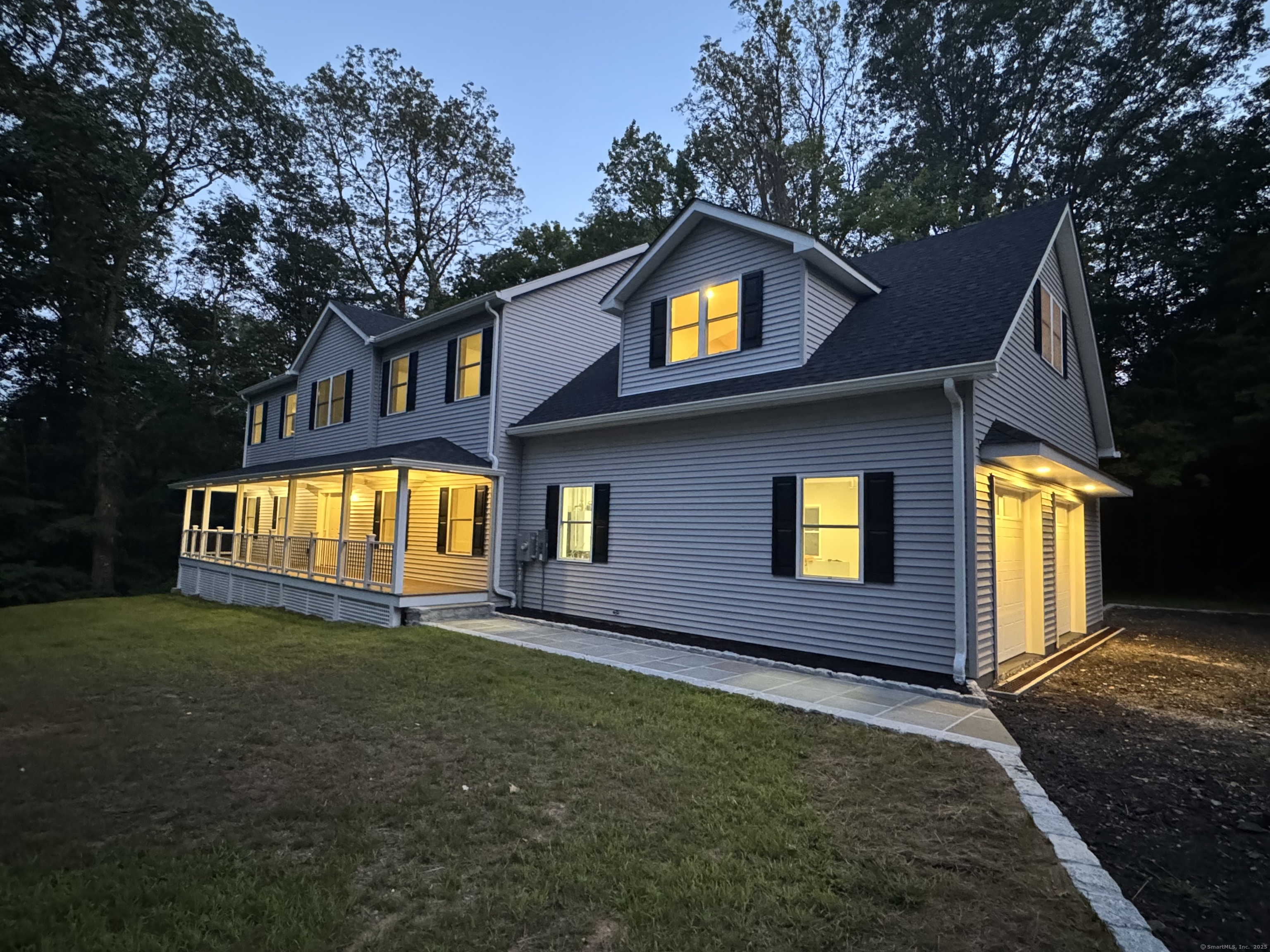 Newtown, Connecticut, 06482, United States, 4 Bedrooms Bedrooms, ,4 BathroomsBathrooms,Residential,For Sale,1917666