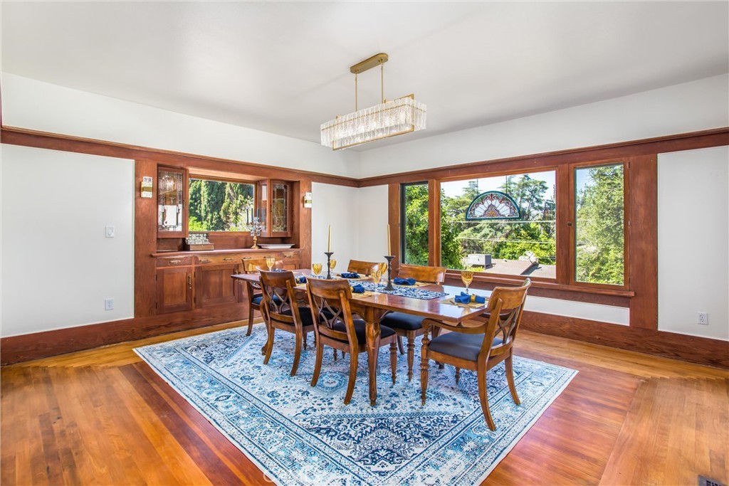 Redlands, California, 92373, United States, 5 Bedrooms Bedrooms, ,4 BathroomsBathrooms,Residential,For Sale,1982163