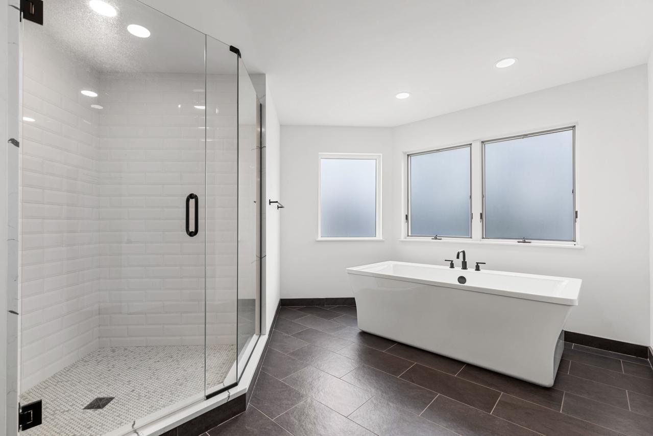Minnetonka, Minnesota, 55305, United States, 3 Bedrooms Bedrooms, ,2 BathroomsBathrooms,Residential,For Sale,1903337