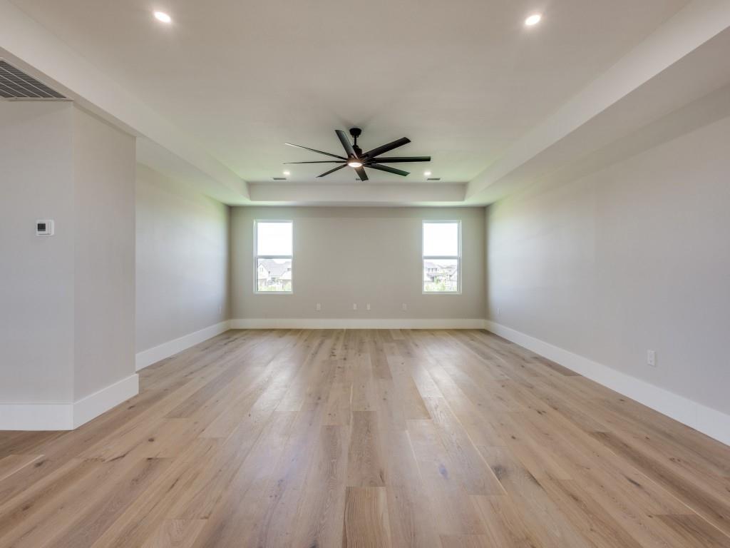 Gunter, Texas, 75058, United States, 5 Bedrooms Bedrooms, ,4 BathroomsBathrooms,Residential,For Sale,1925272