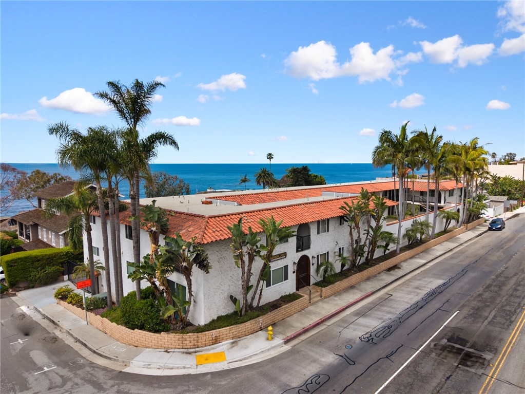 Laguna Beach, California, 92651, United States, 2 Bedrooms Bedrooms, ,3 BathroomsBathrooms,Residential,For Sale,1805517